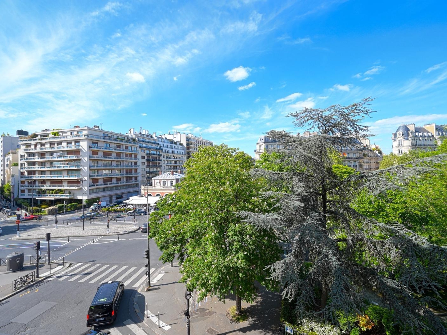 Appartement 8 pièces 230 m²