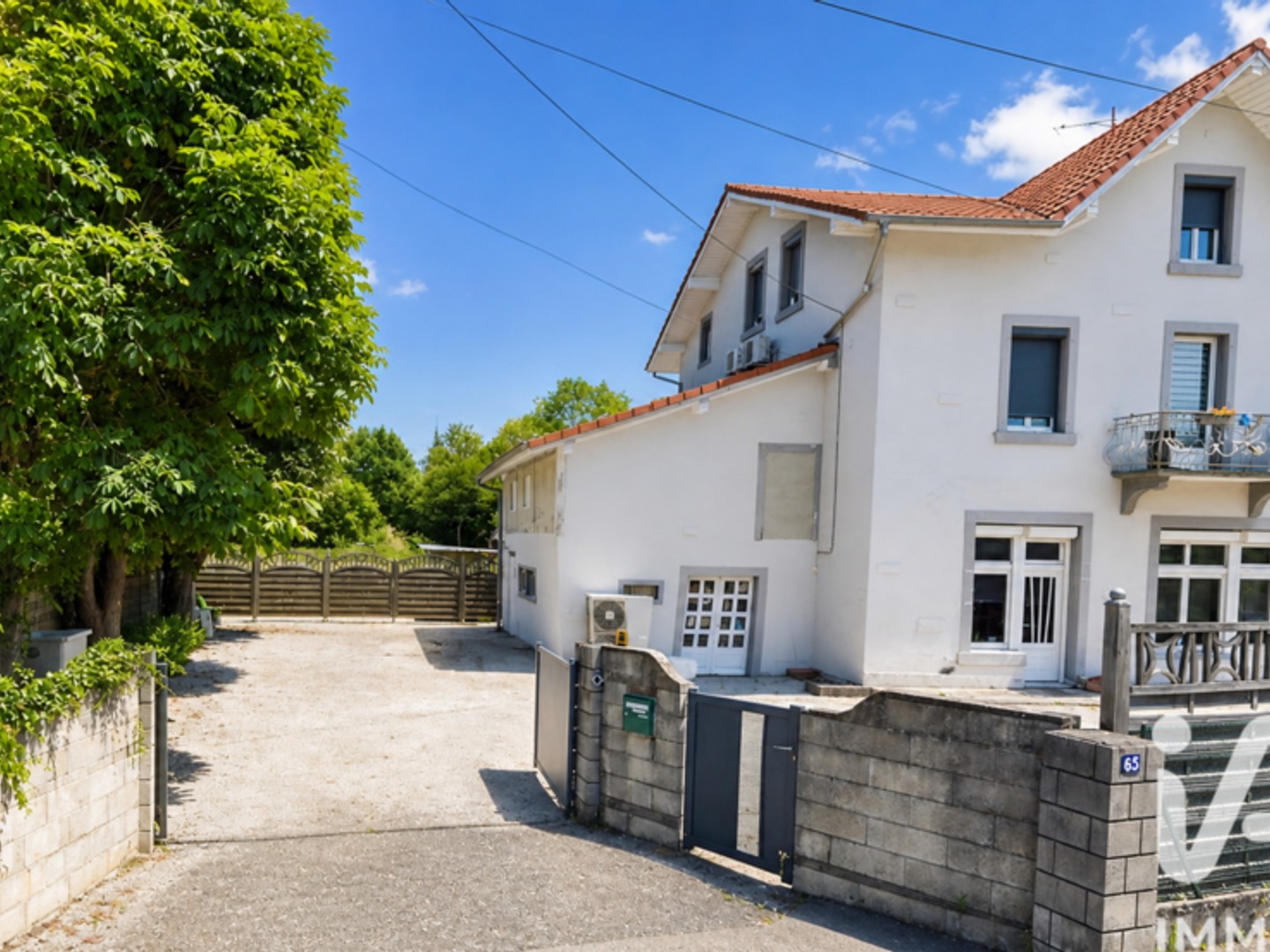 Maison 7 pièces 350 m²