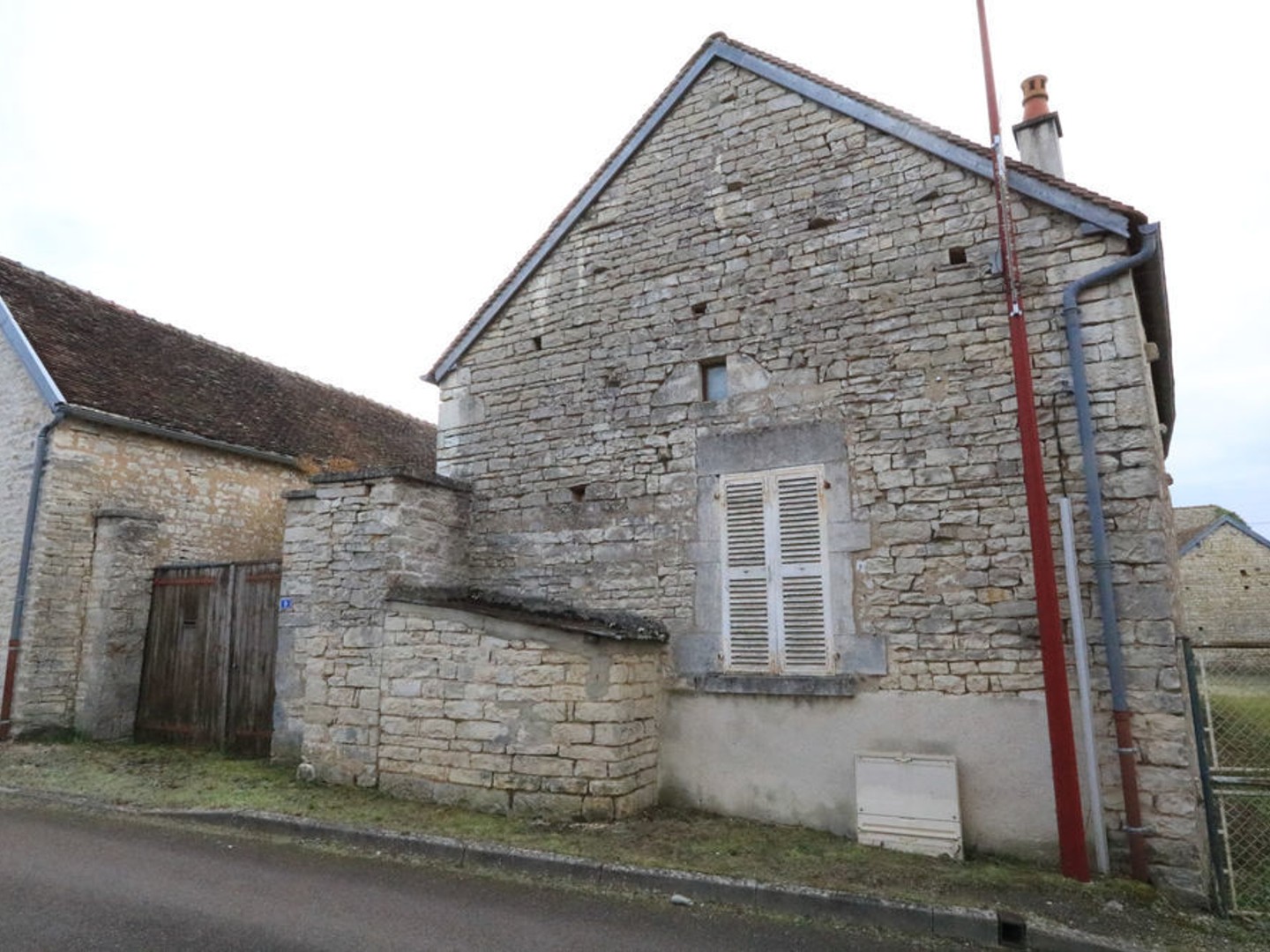 MOULINS EN TONNERROIS PROCHE NOYERS