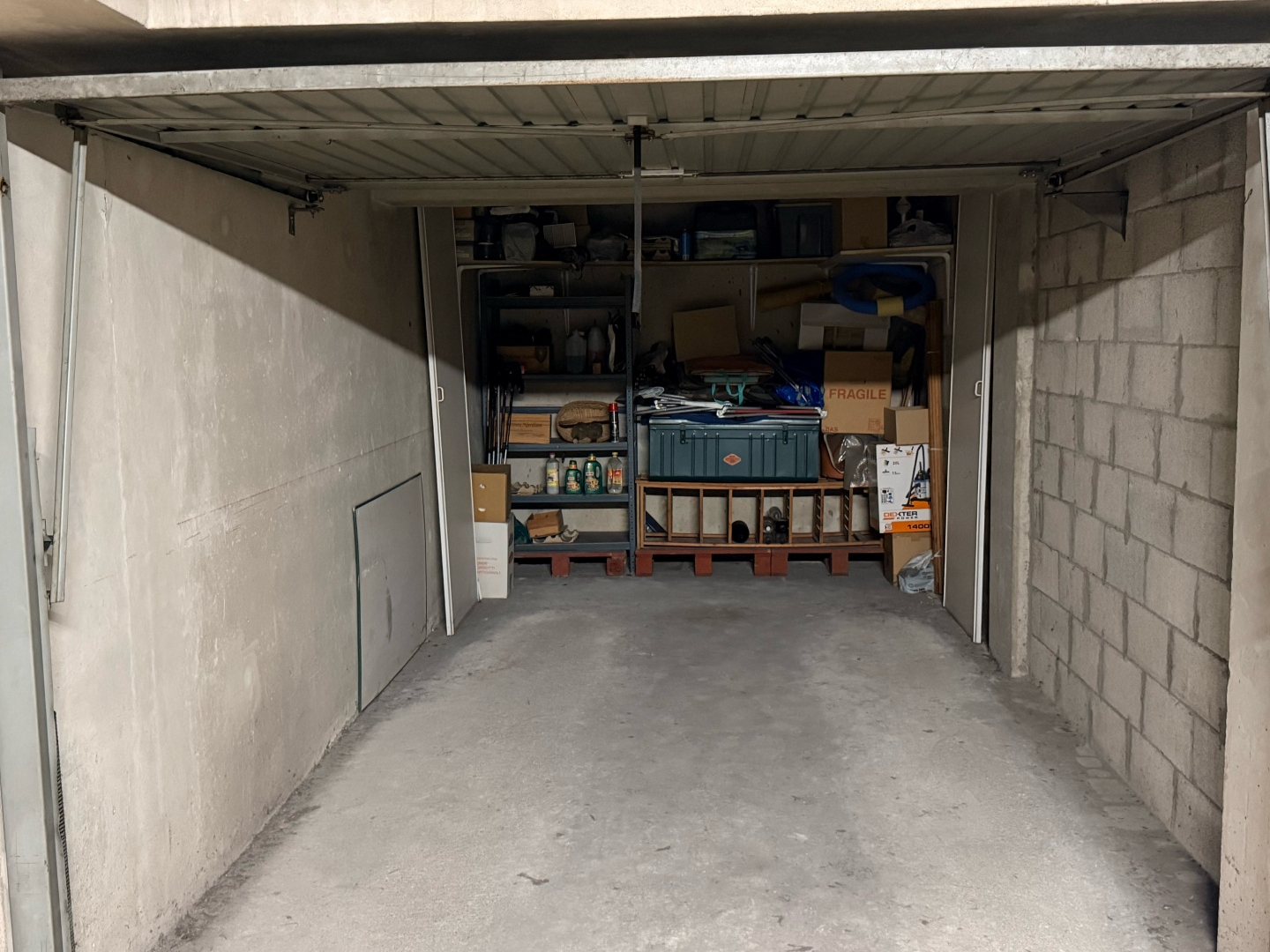 Parking / garage / box à vendre - Fréjus (83600)