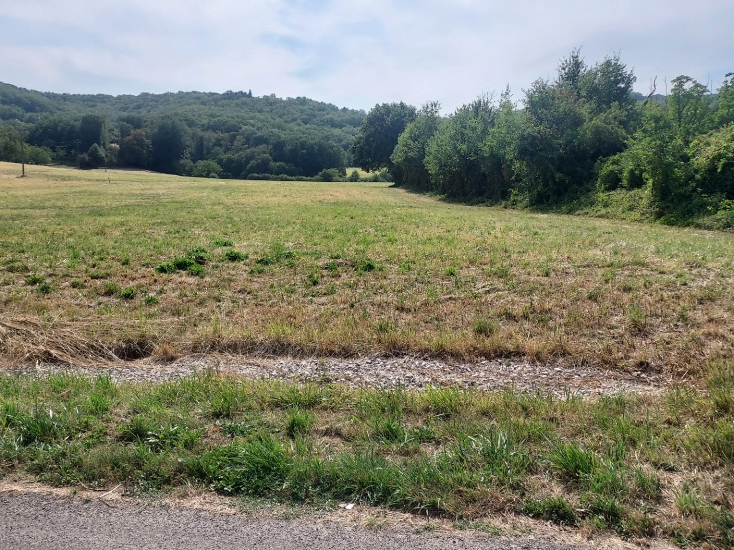 Terrain 1800 m²