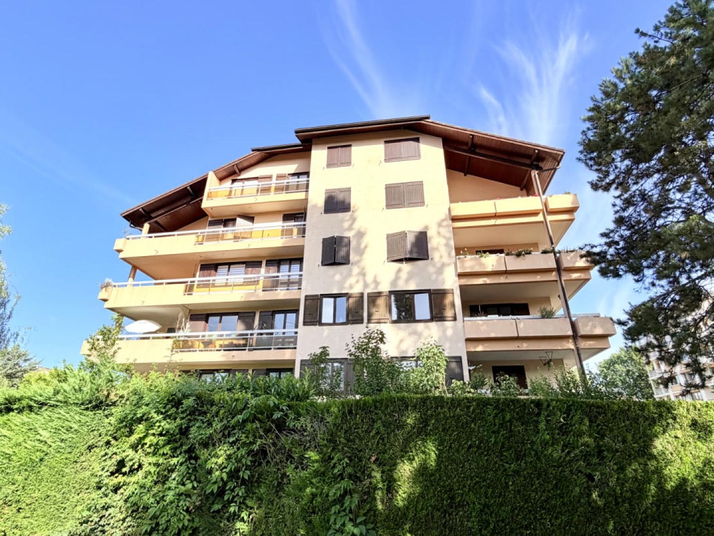 Appartement à vendre - 3 pièces - 72m2 - Saint-Julien-En-G... (74160)