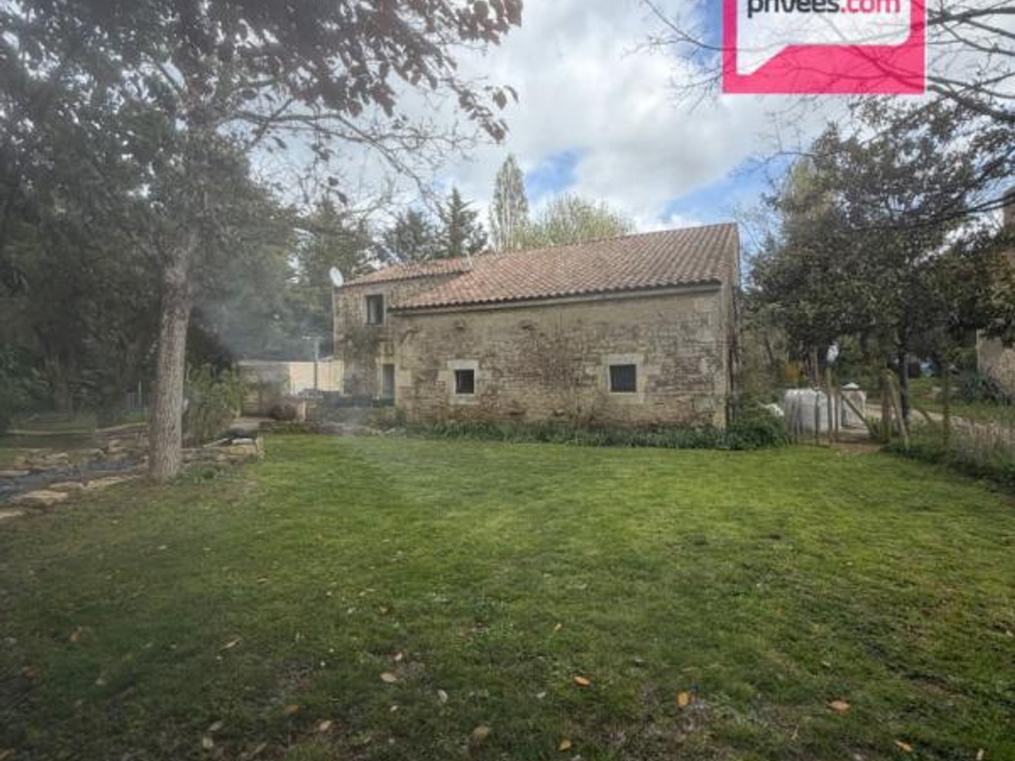 Maison Sainte Hermine 14 pièce(s) 332.6 m2