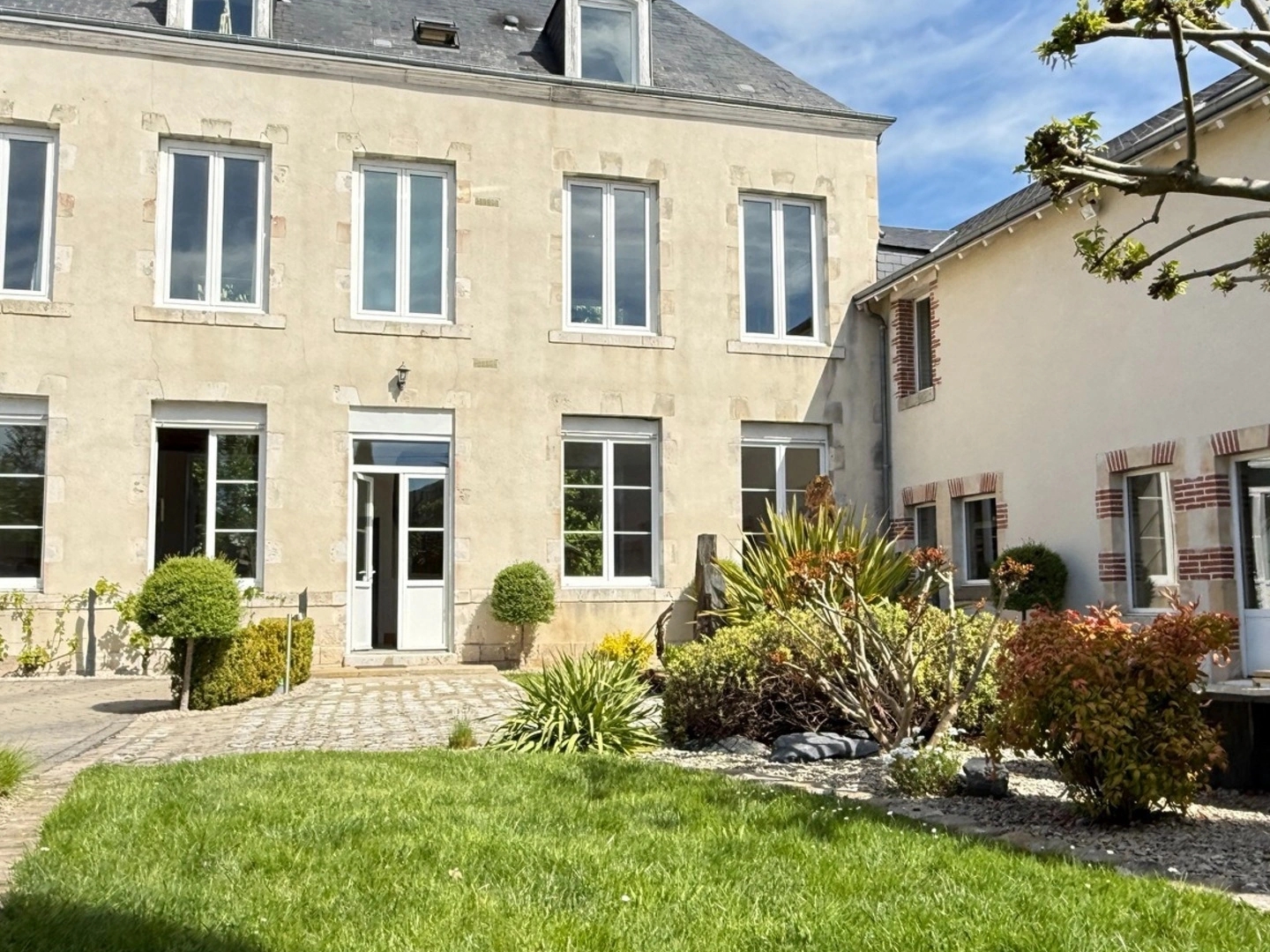Propriété 10 pièces 427 m²