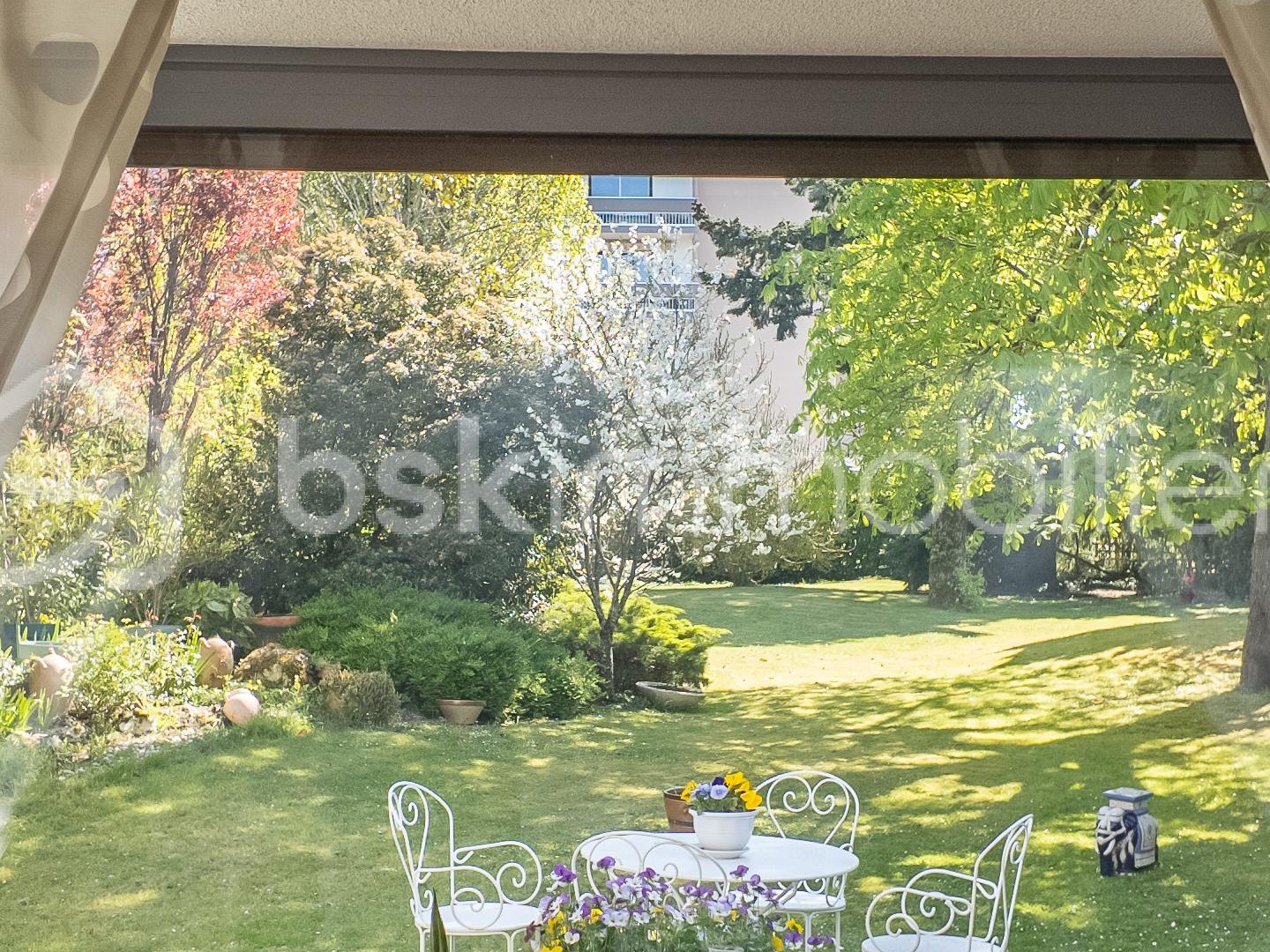 Maison 7 pièces 280 m²