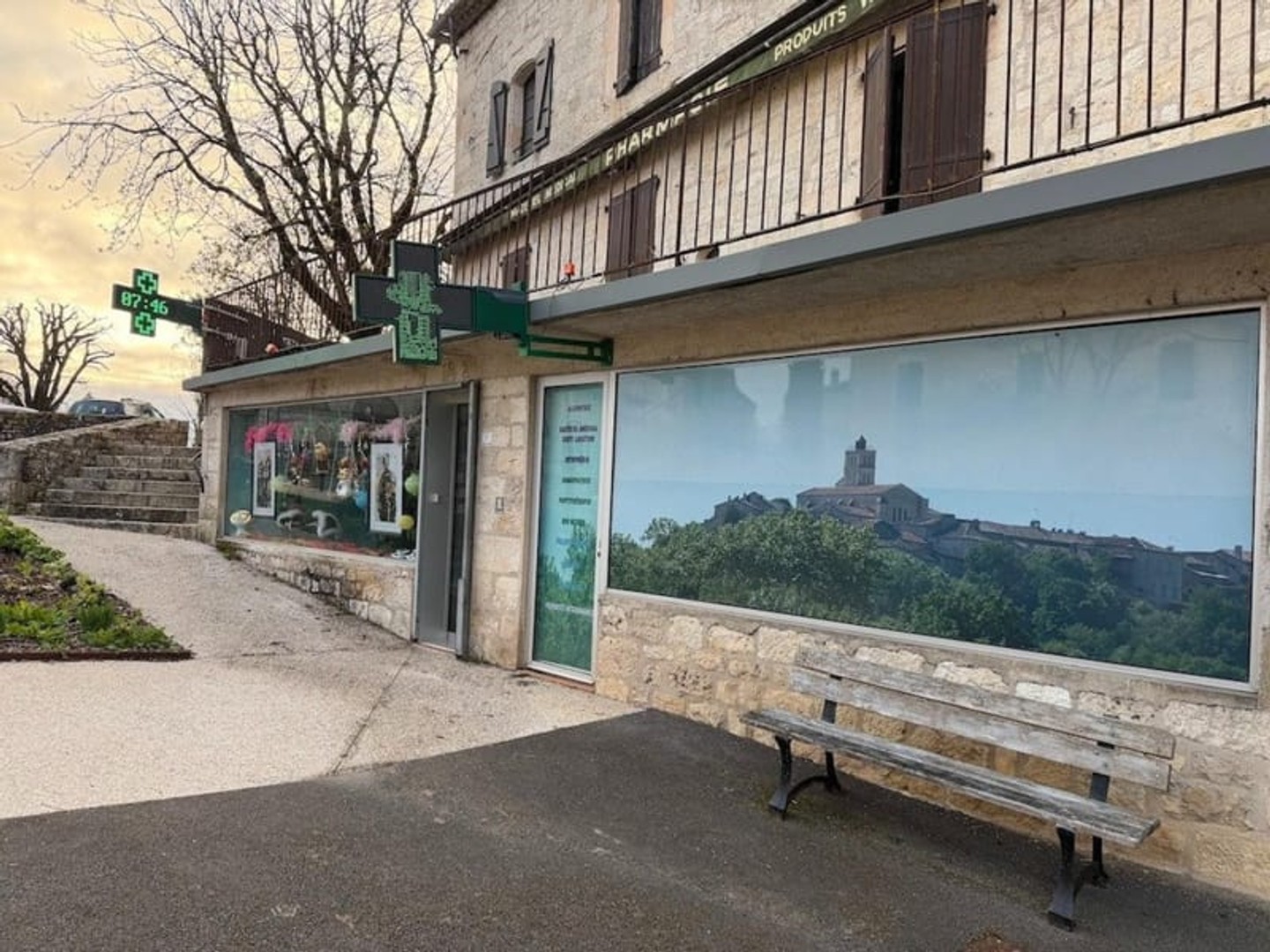 Bureaux 3 pièces 94 m²
