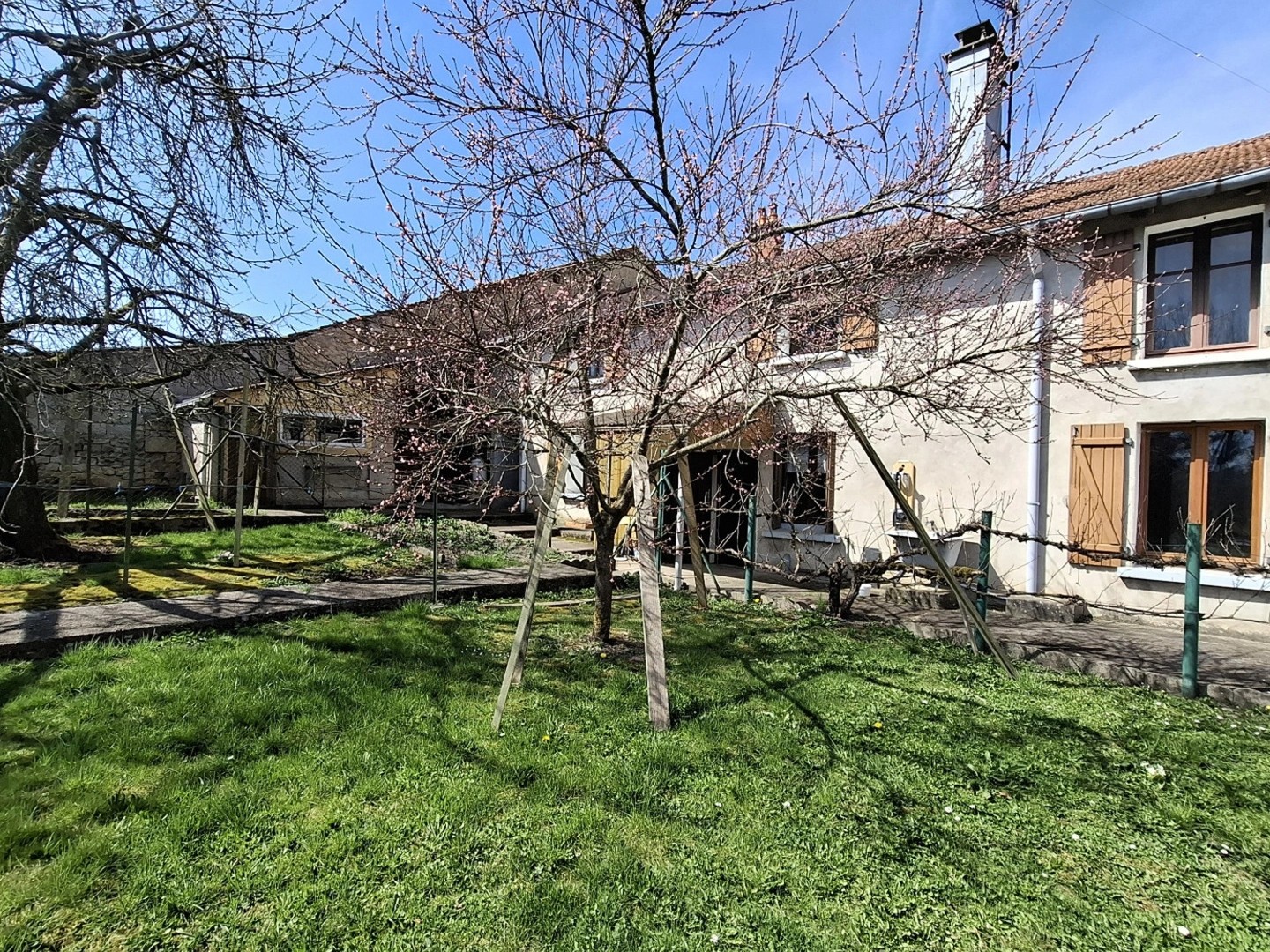 GEMMELAINCOURT (88), A vendre maison à rénovée