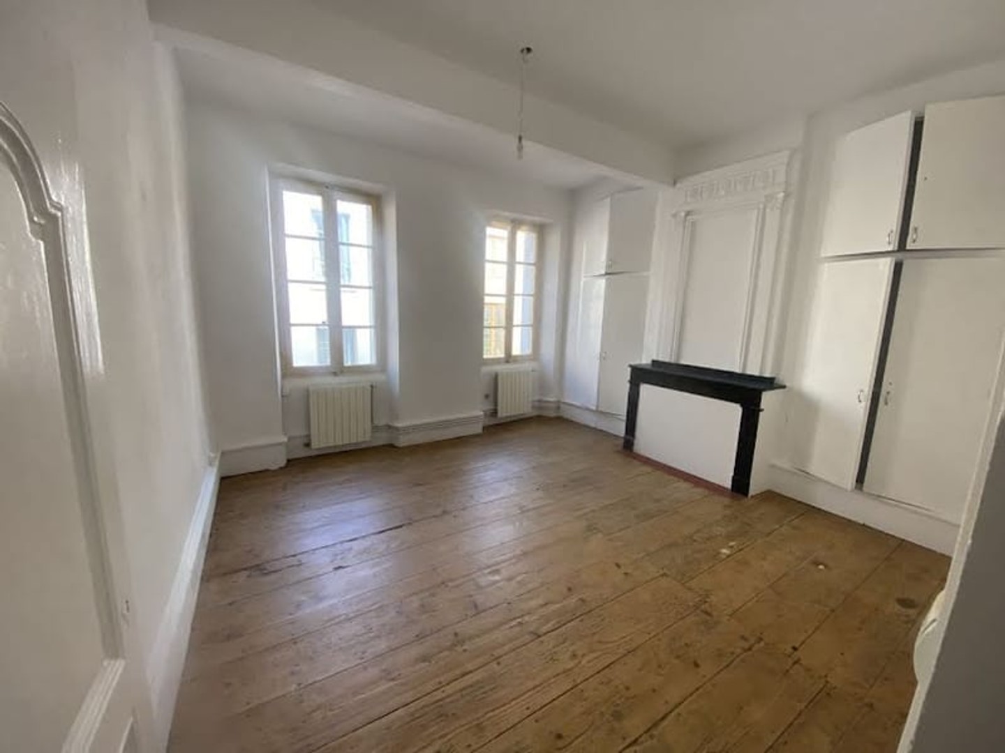 Appartement 3 pièces 220 m²