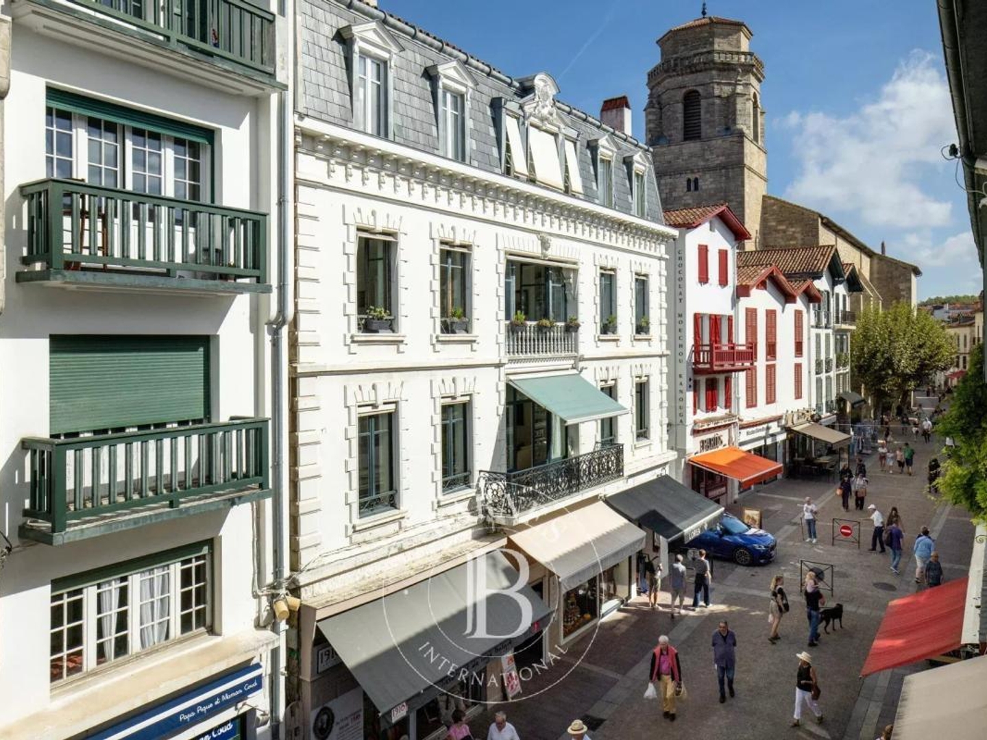 Appartement à vendre - 5 pièces - 133m2 - Saint-Jean-De-Luz (64500)