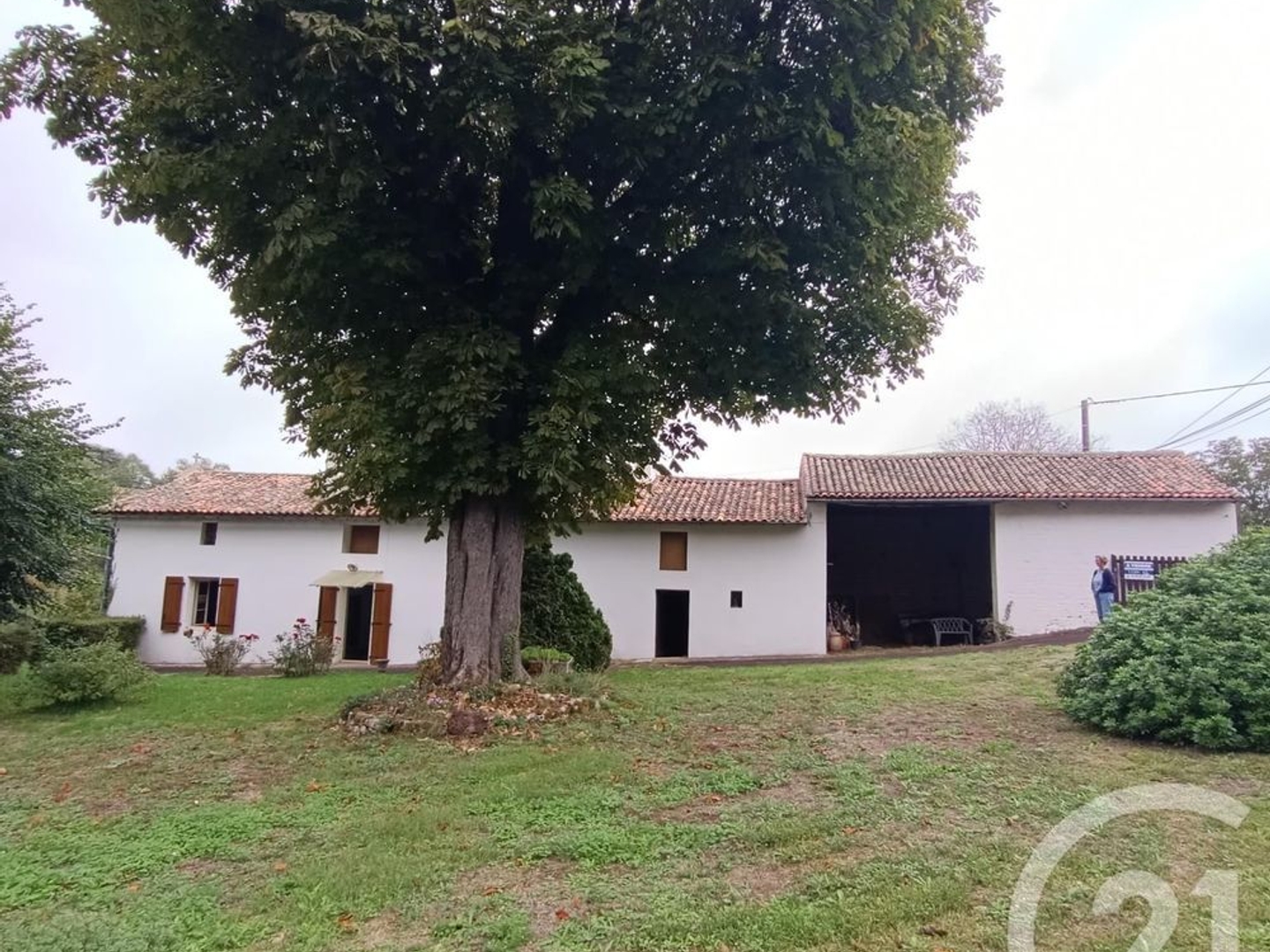Maison à vendre - 4 pièces - 249m2 - Marcillé (79500)