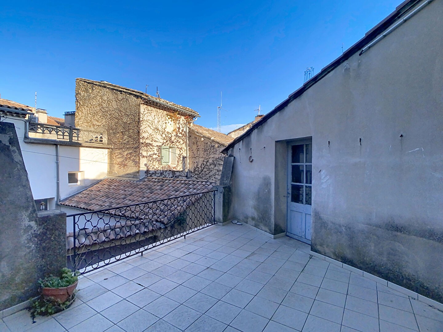 Immeuble 15 pièces 381 m²