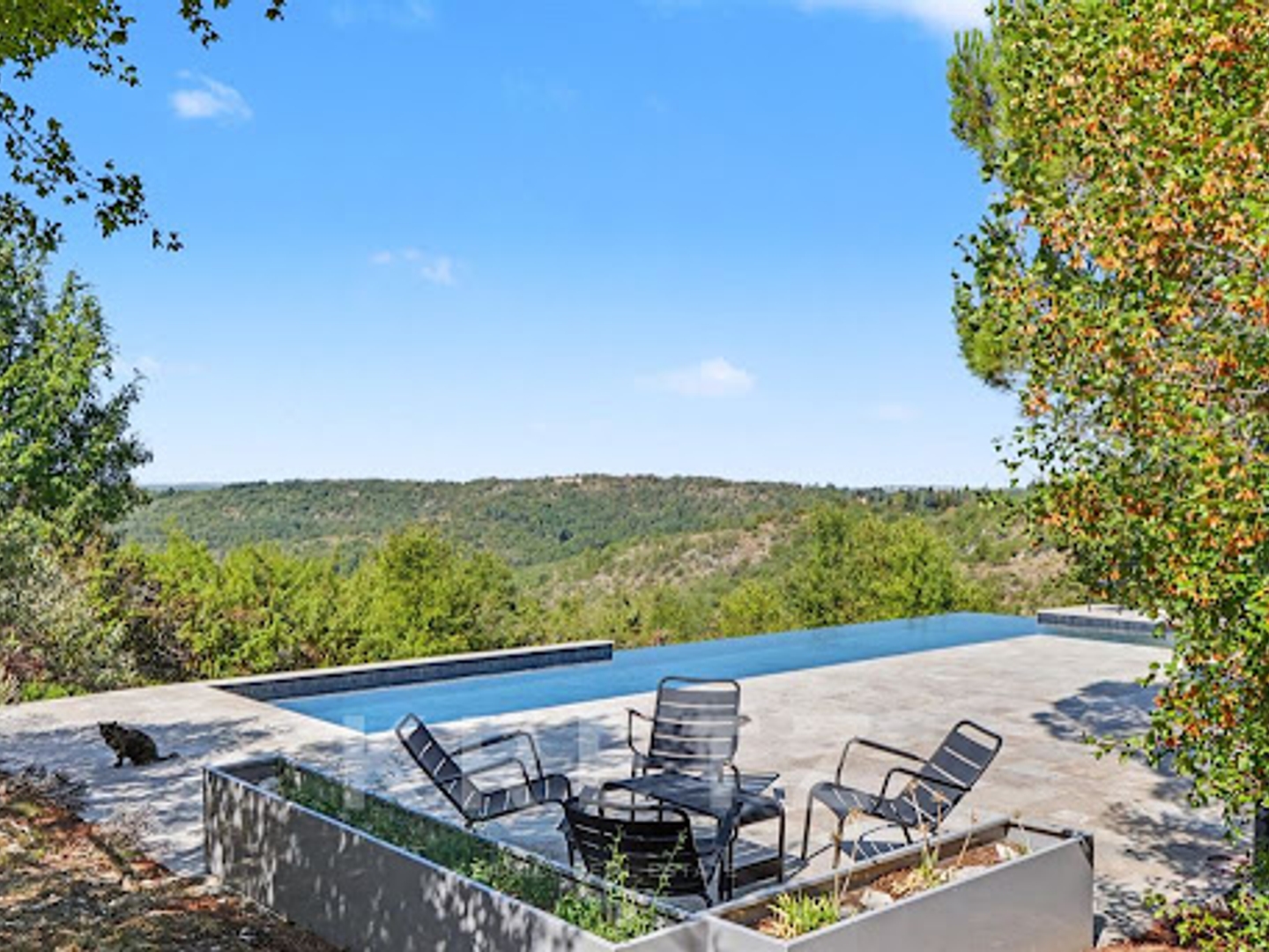 Maison 7 pièces 240 m²