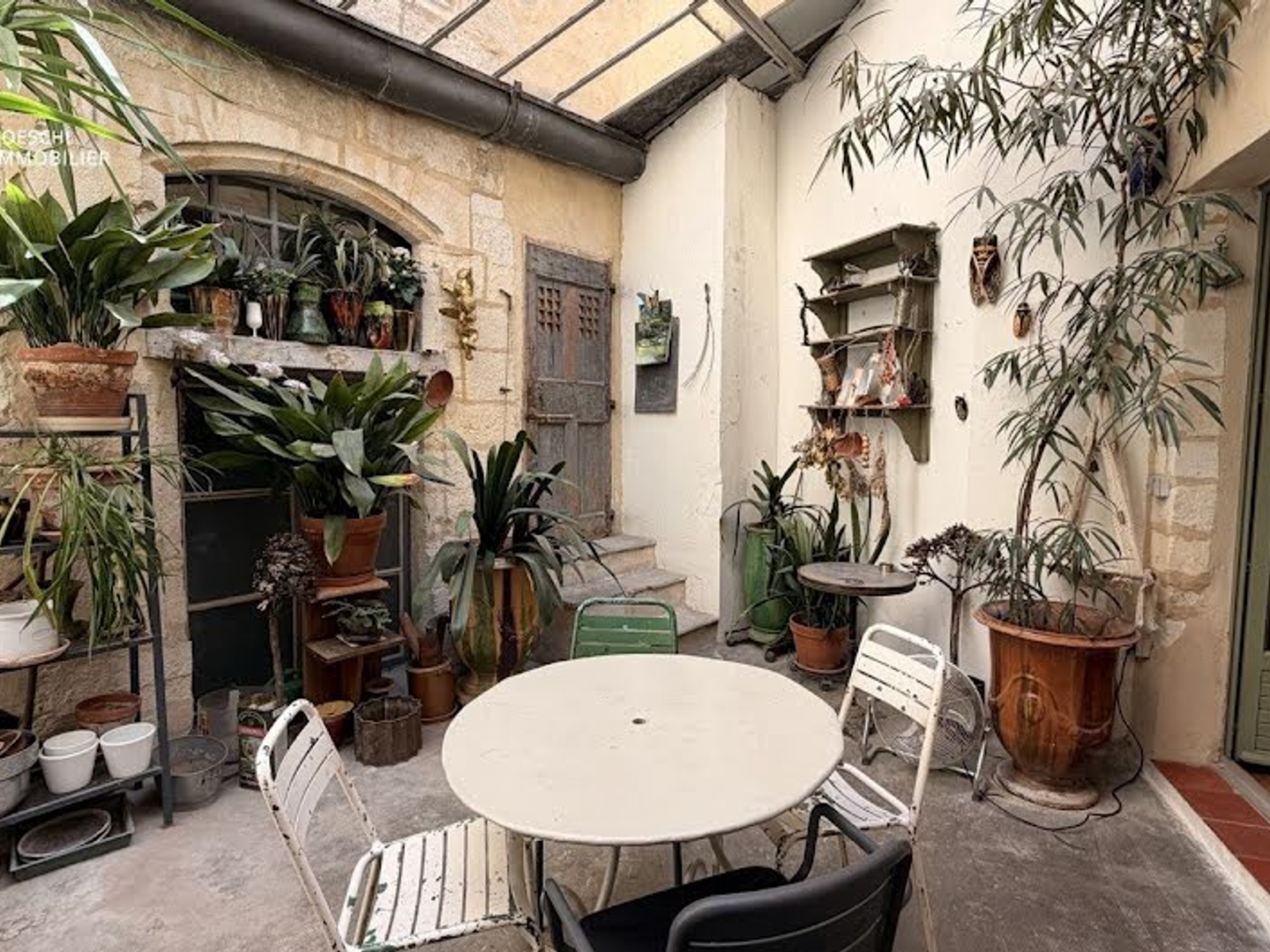 Locaux à vendre - 6 pièces - 235m2 - Arles (13200)