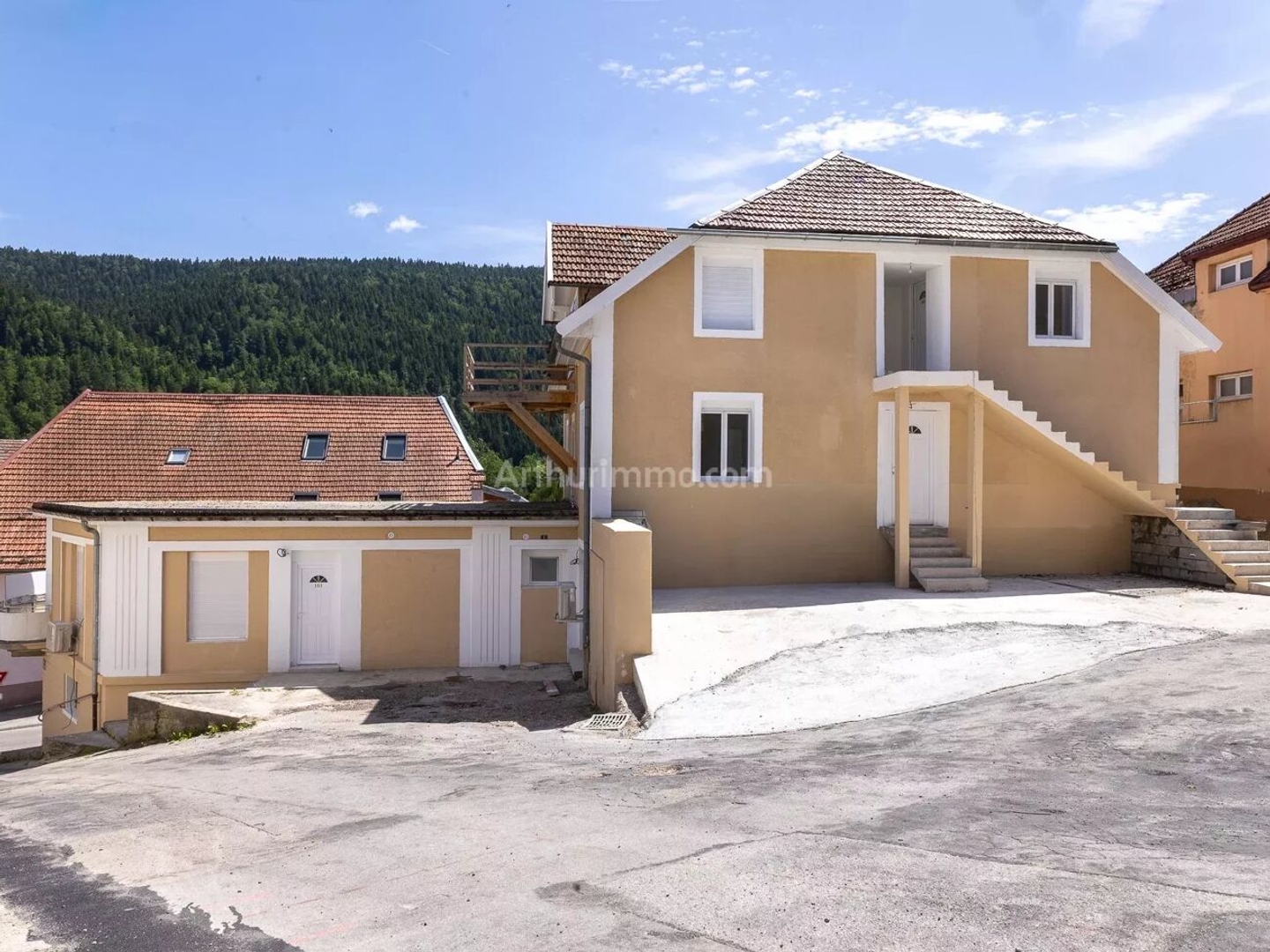 Appartement à vendre - 2 pièces - 55m2 - Villers-Le-Lac (25130)