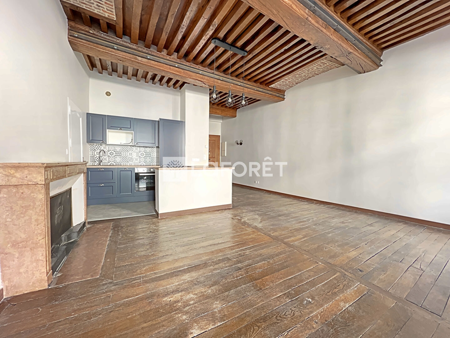 Appartement à vendre - 3 pièces - 81m2 - Bourg-En-Bresse (01000)