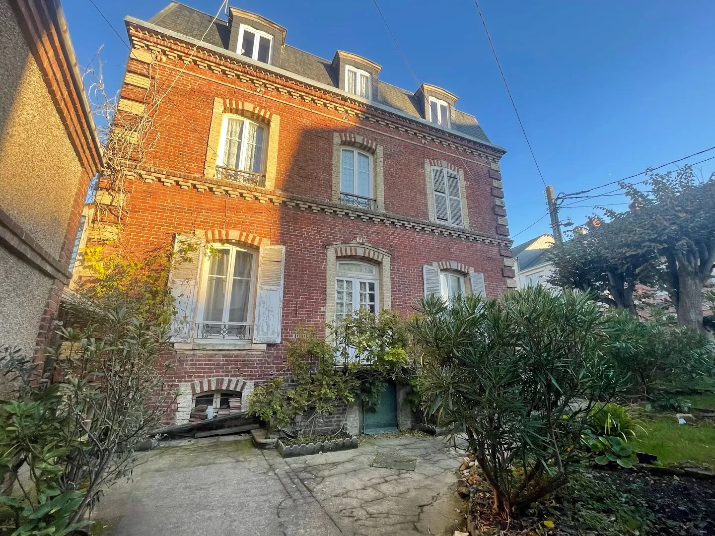 Maison 10 pièces 215 m²