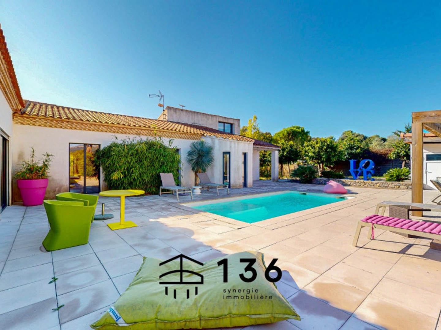 Maison à vendre - 5 pièces - 230m2 - Saint-Mathieu-De-... (34270)