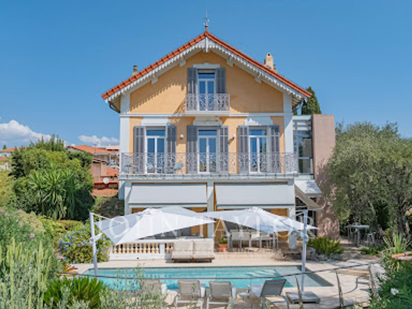 Maison 9 pièces 226 m²