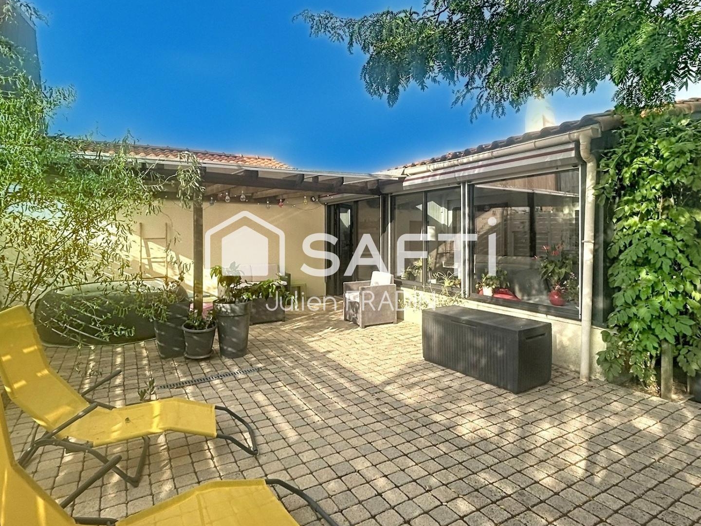 Maison à vendre - 7 pièces - 173m2 - Saint-Julien-De-C... (44450)