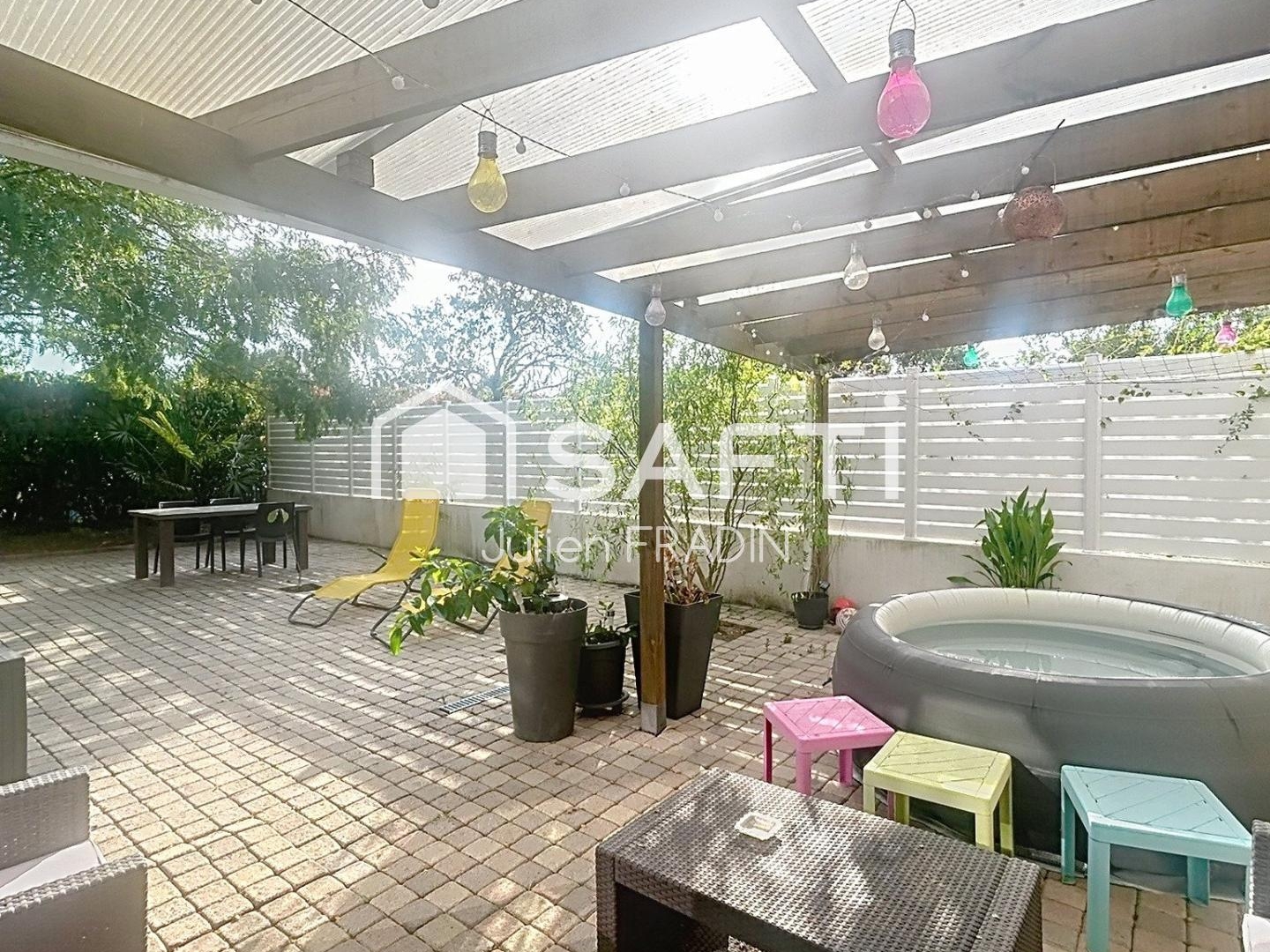 Maison à vendre - 7 pièces - 173m2 - Saint-Julien-De-C... (44450)