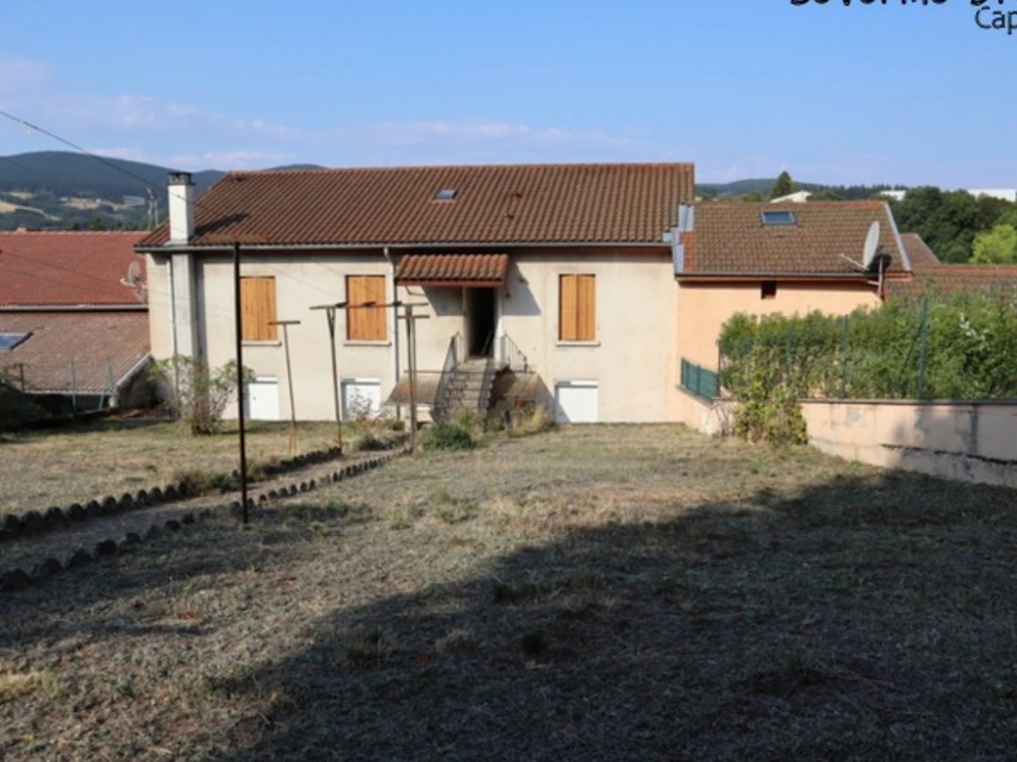 Immeuble à vendre - 10 pièces - 238m2 - Noirétable (42440)