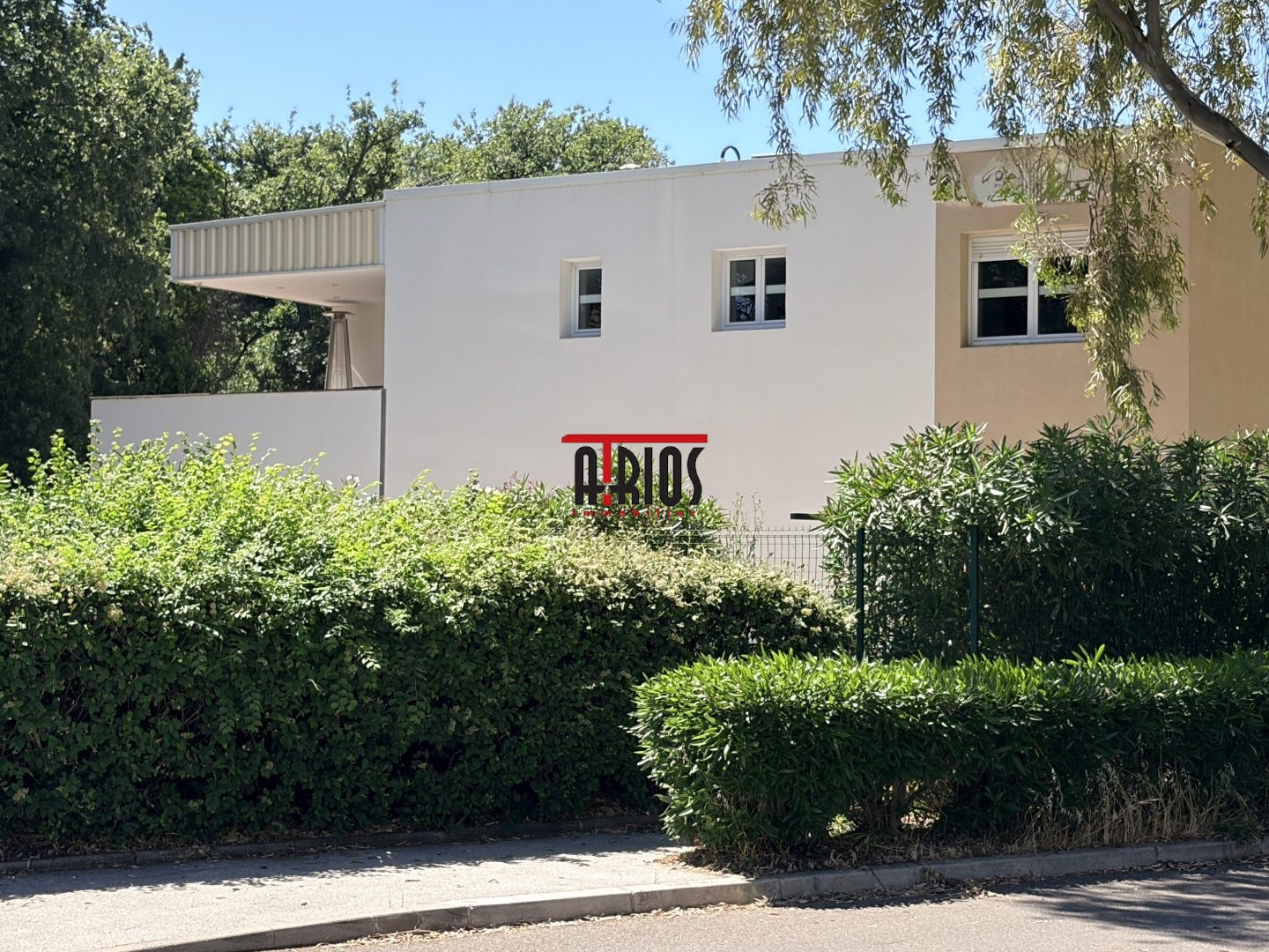 Locaux à vendre - 170m2 - Six-Fours-Les-Plages (83140)
