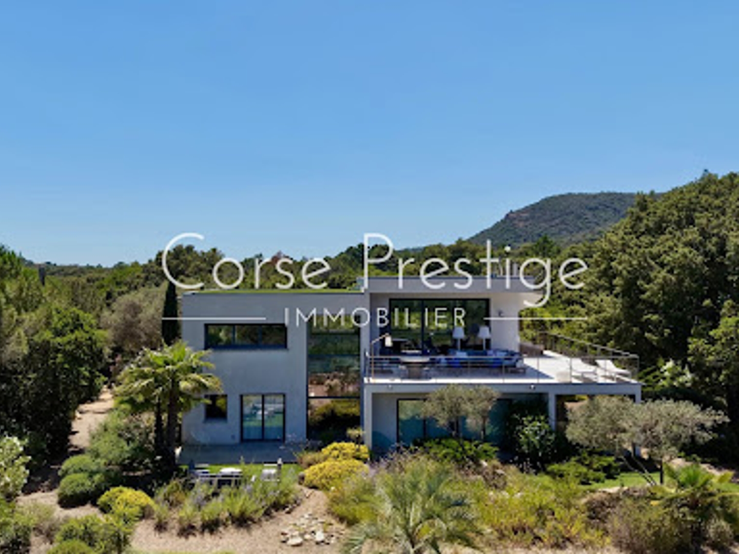Maison à vendre - 7 pièces - 220m2 - Porto-Vecchio (20137)
