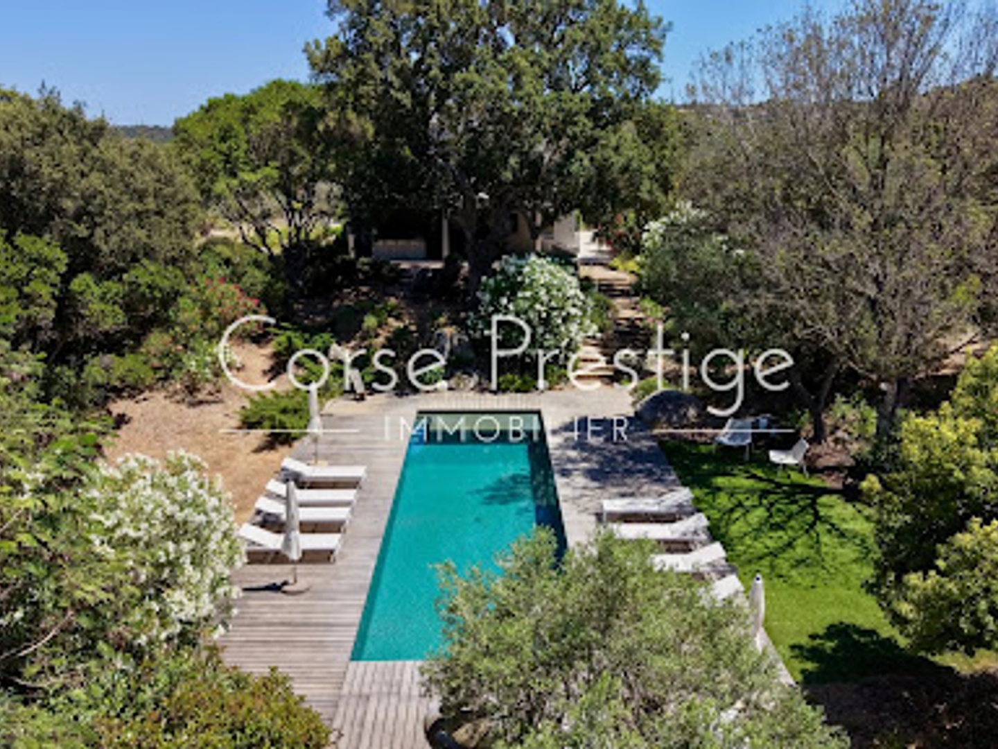 Maison à vendre - 7 pièces - 220m2 - Porto-Vecchio (20137)
