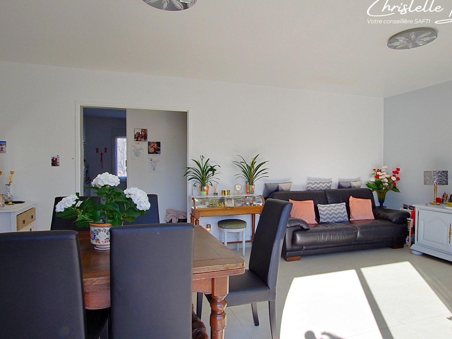 Maison à vendre - 4 pièces - 86m2 - Guignes (77390)