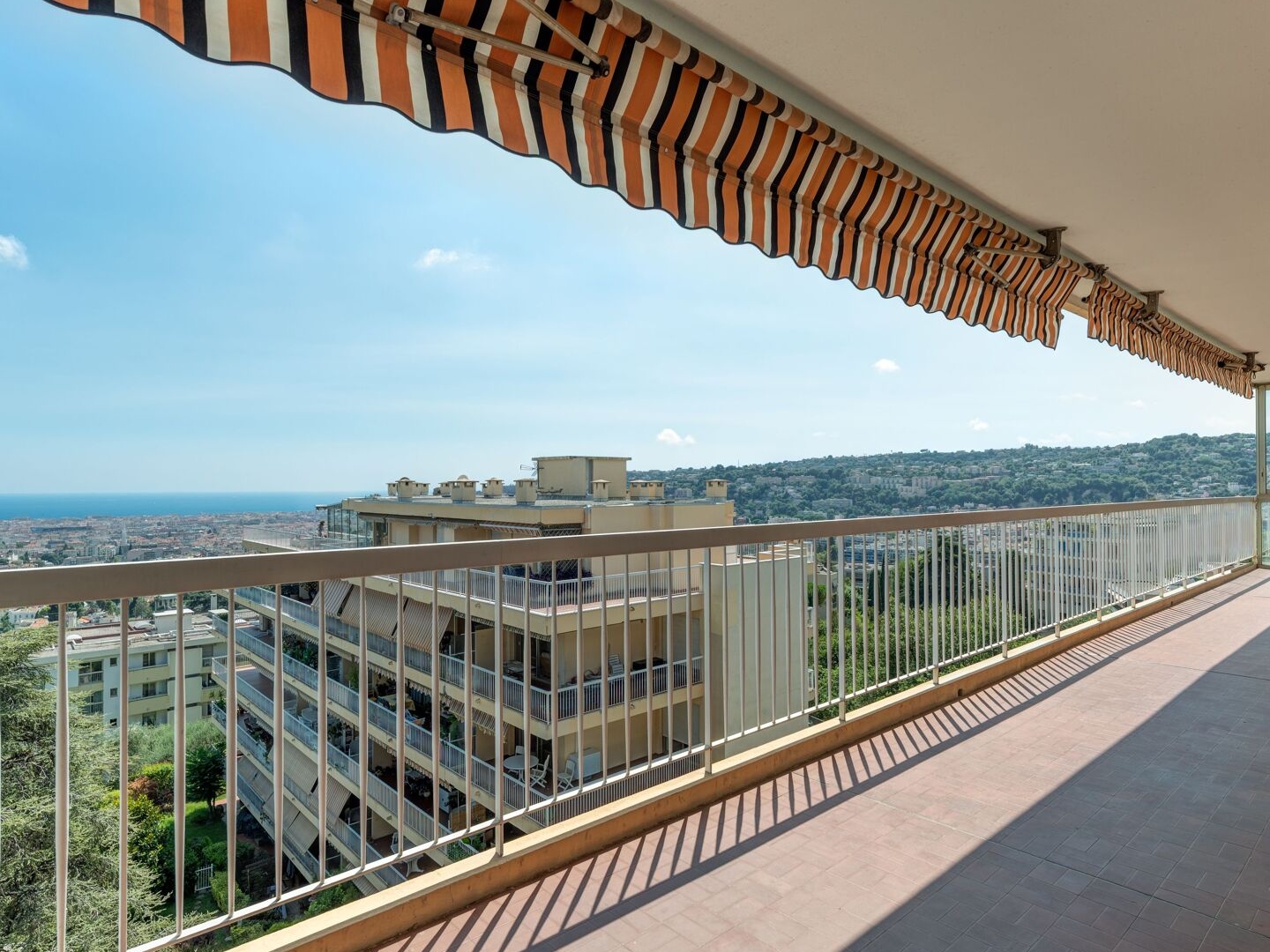 Appartement à vendre - 3 pièces - 81m2 - Nice (06100)