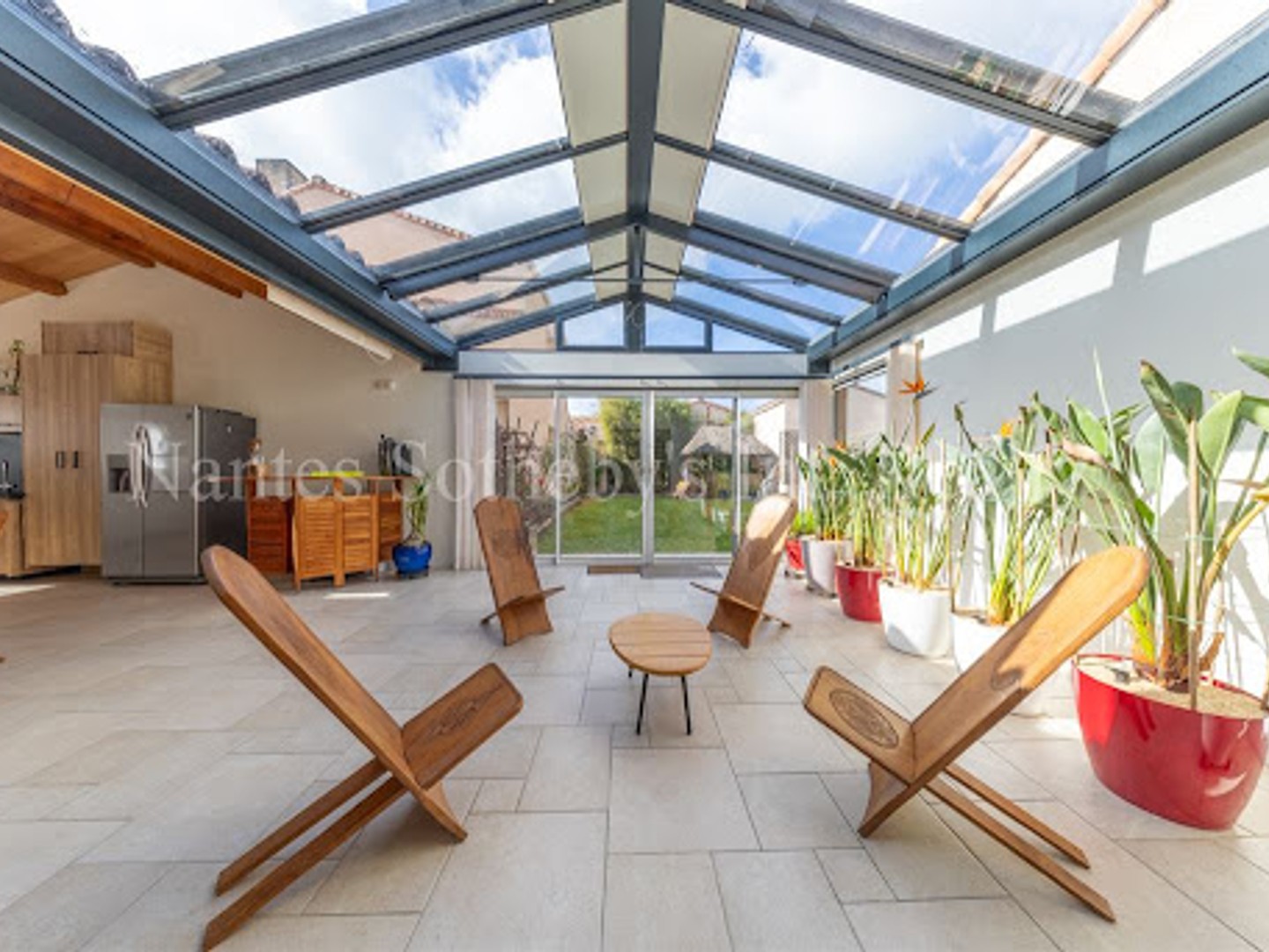 Maison 11 pièces 331 m²