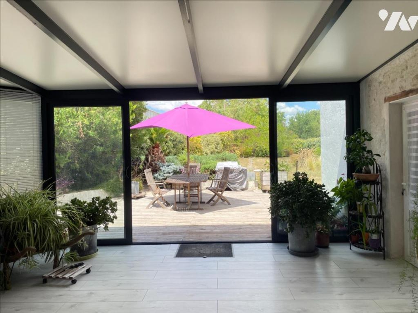 Maison à vendre - 6 pièces - 144m2 - Sainte-Soulle (17220)