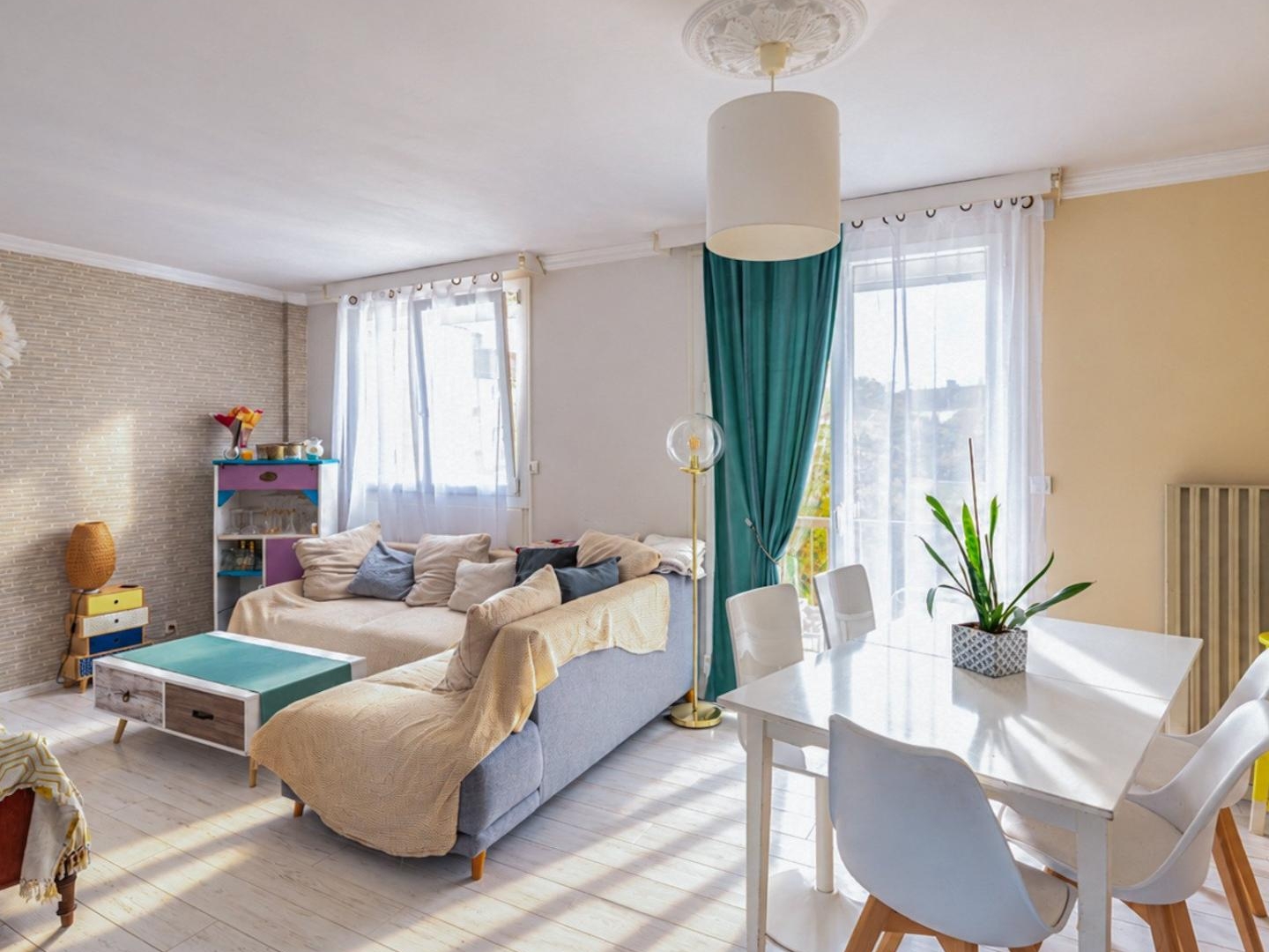 Maison familiale quatre chambres avec jardin