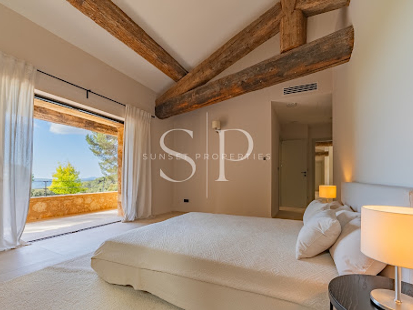 Maison à vendre - 10 pièces - 765m2 - La Colle-Sur-Loup (06480)
