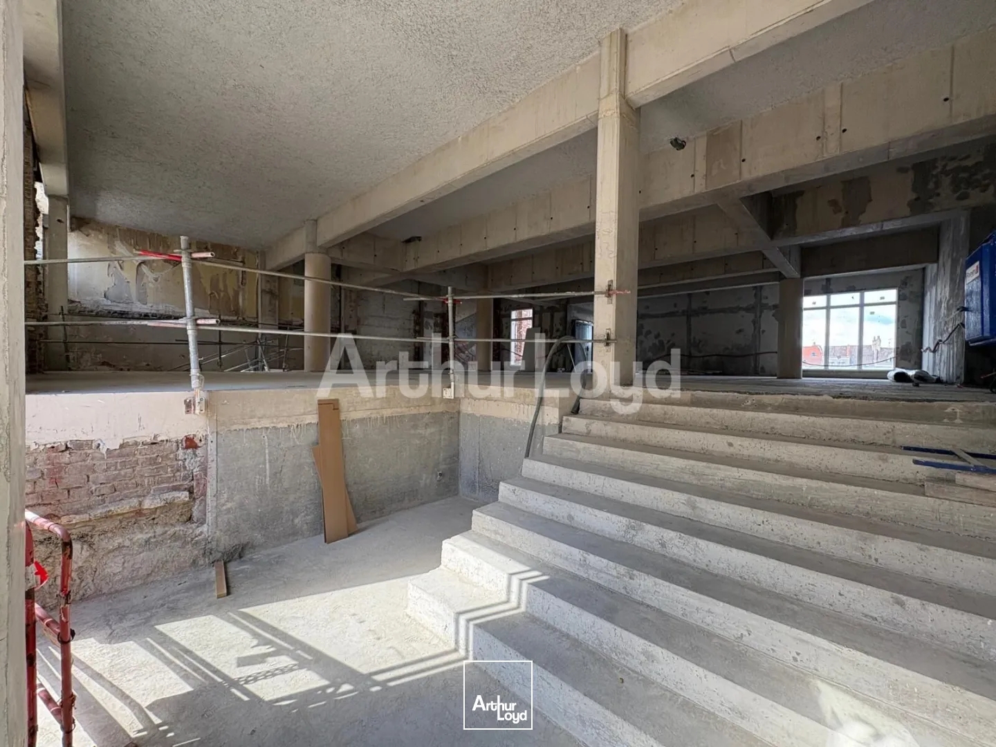 Locaux à vendre - 530m2 - Saint-Omer (62500)