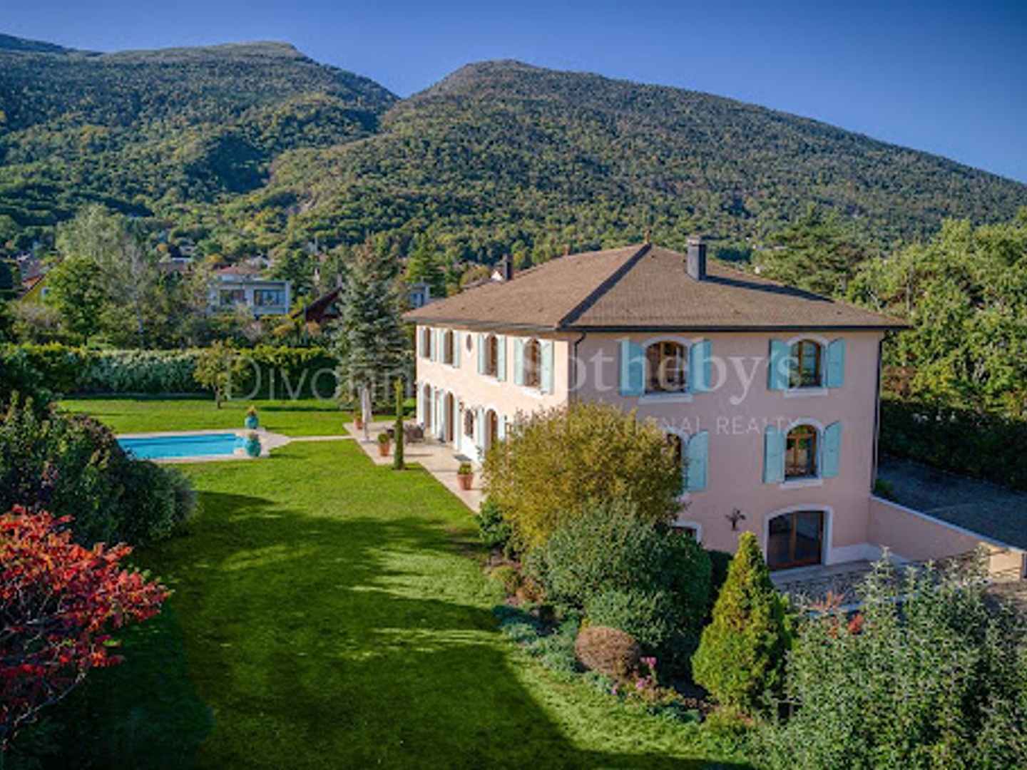 Maison 12 pièces 605 m²