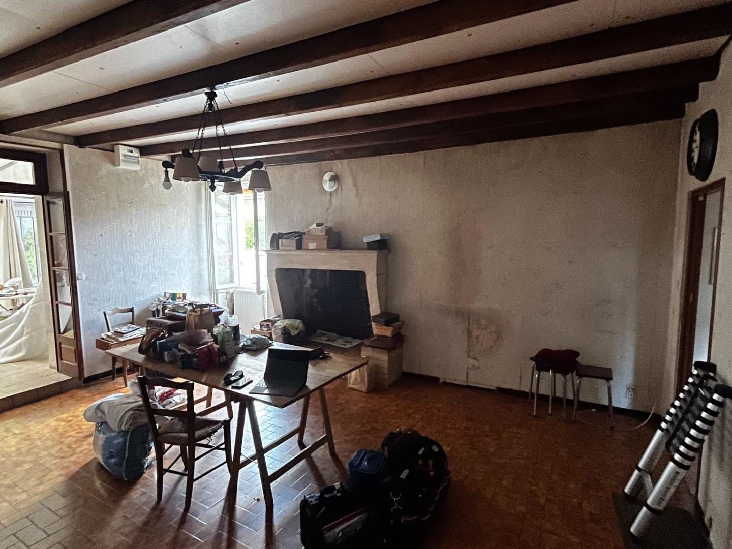 Maison à vendre - 6 pièces - 152m2 - Mansle-Les-Fontaines (16230)
