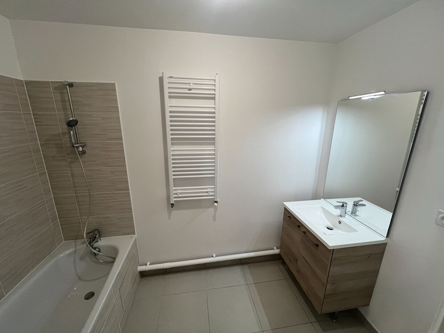 Appartement à vendre - 3 pièces - 65m2 - Montreuil (93100)