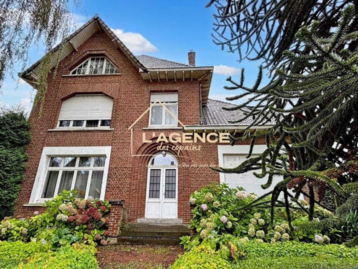 Maison 10 pièces 236 m²