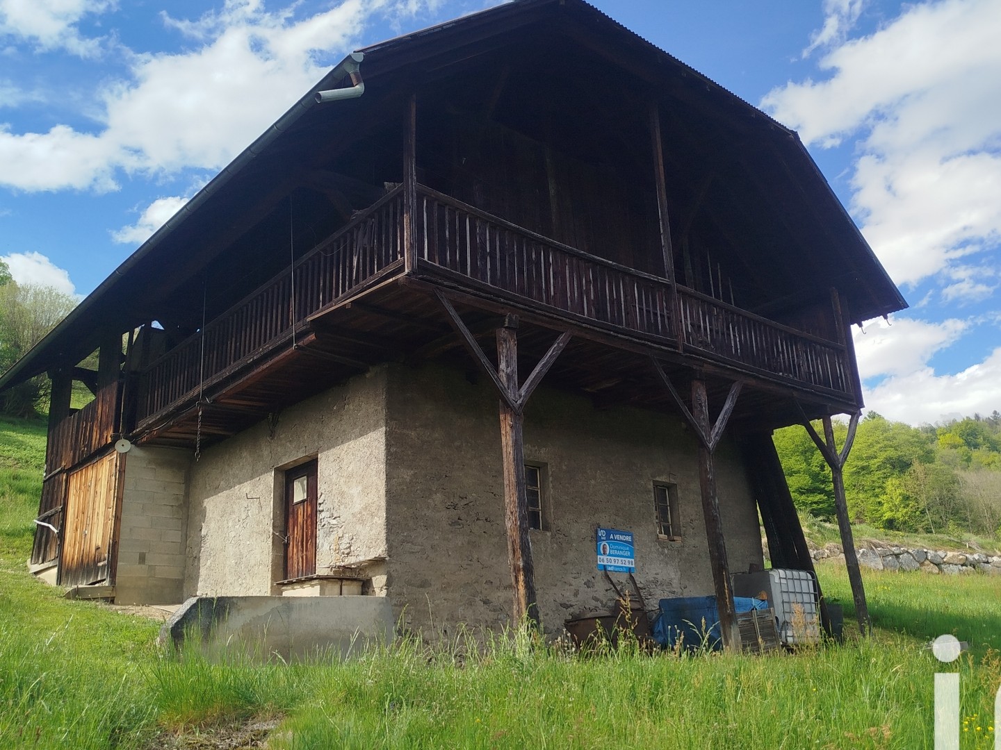 Maison 2 pièces 180 m²