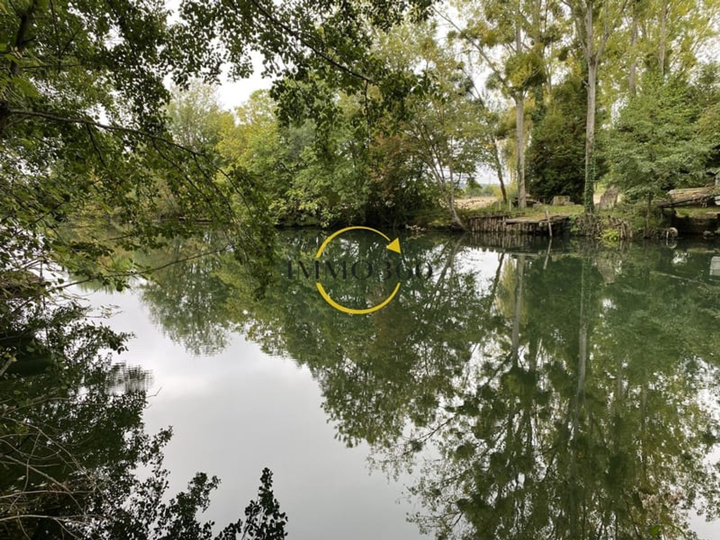 Immo360 vous propose en exclusivité.Tres beau bord ...