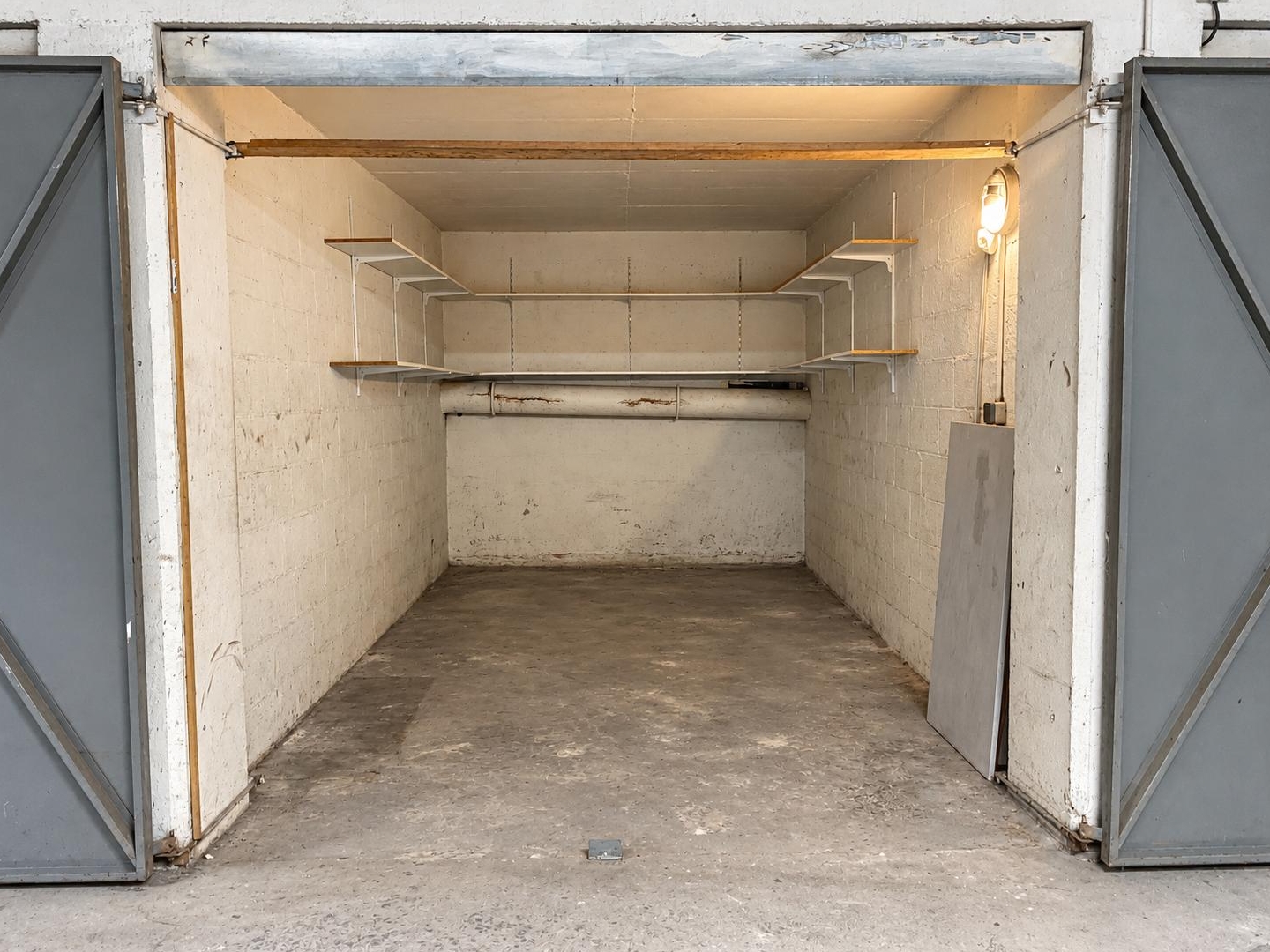 Parking / garage / box à vendre - 12m2 - Paris 18e (75018)