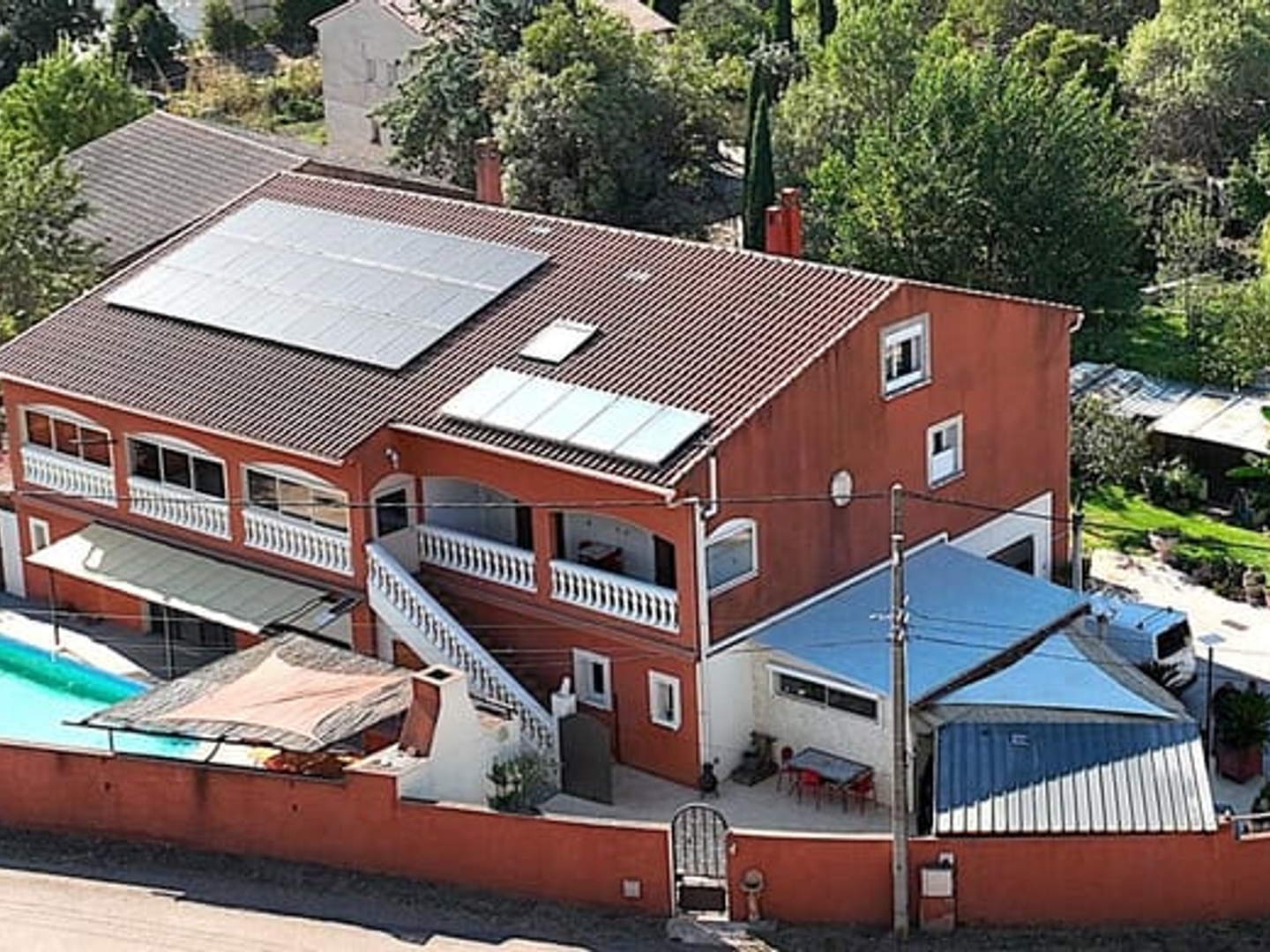 Immeuble à vendre - 23 pièces - 600m2 - Le Bosc (34700)