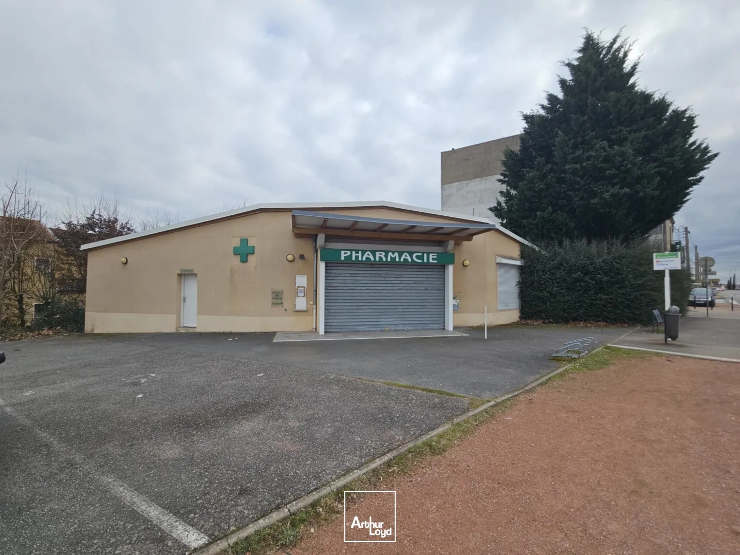 Locaux à vendre - 165m2 - Roanne (42300)