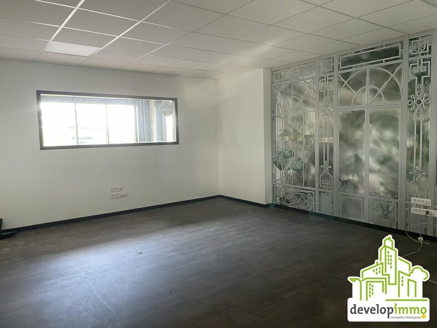 LOCAL D'ACTIVITE A VENDRE