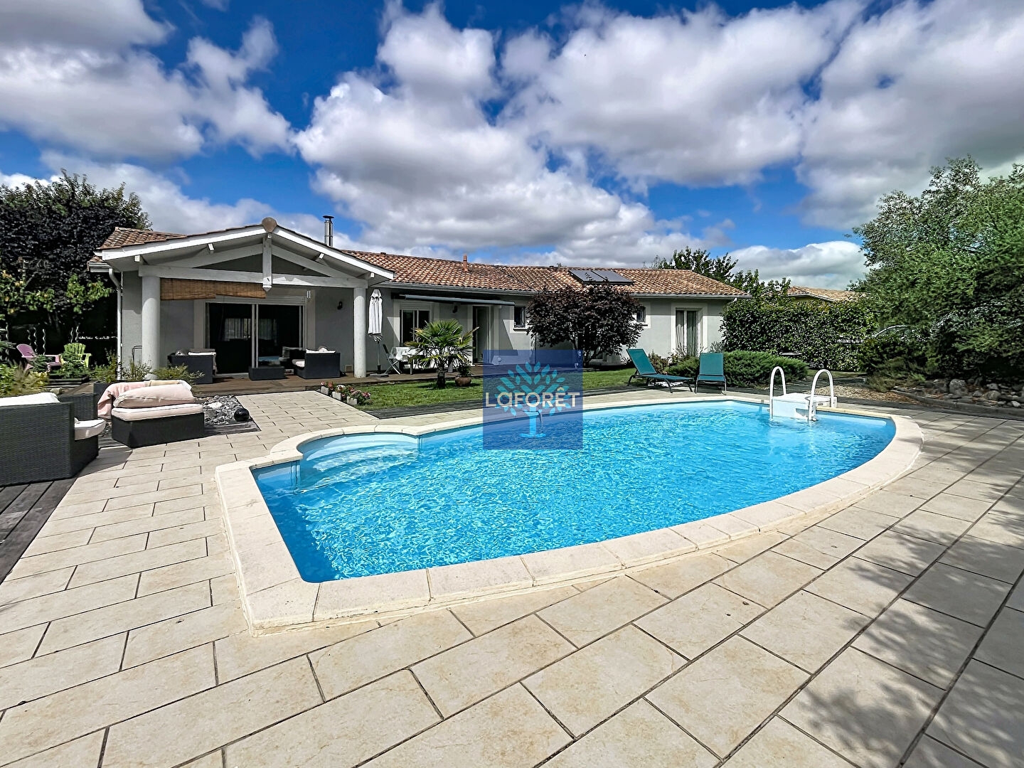 Maison à vendre - 7 pièces - 156m2 - Saint-Jean-D'illac (33127)