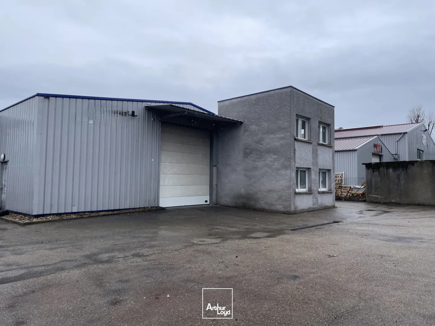 À VENDRE - Local d'activité à Sorbiers