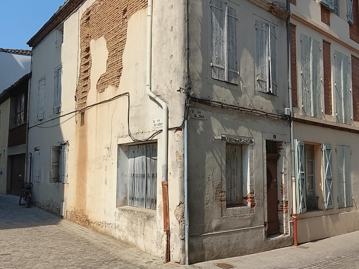 Maison de ville à rénover 100 % - Idéal investisseur
