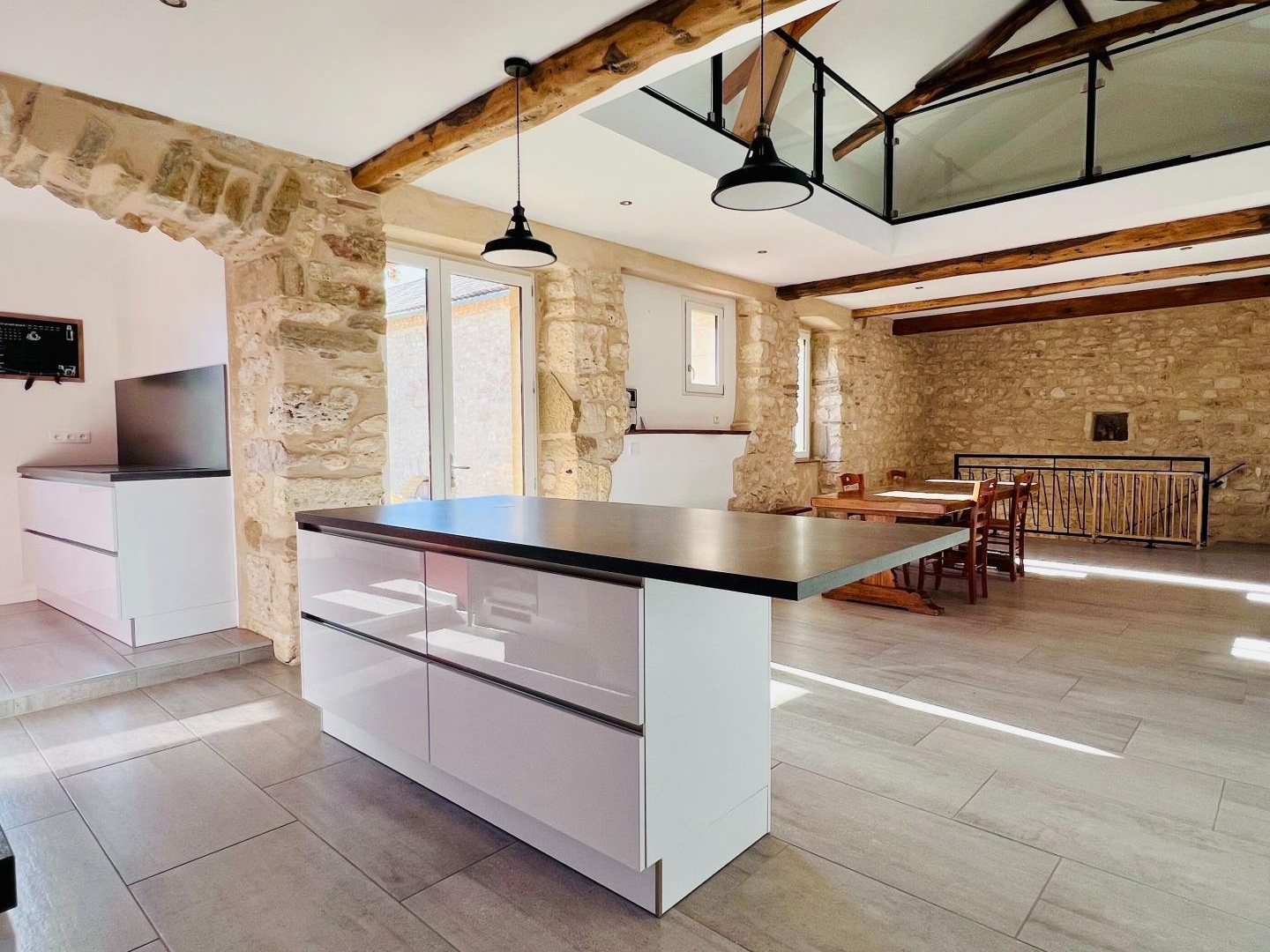Maison à vendre - 9 pièces - 370m2 - Bournazel (81170)