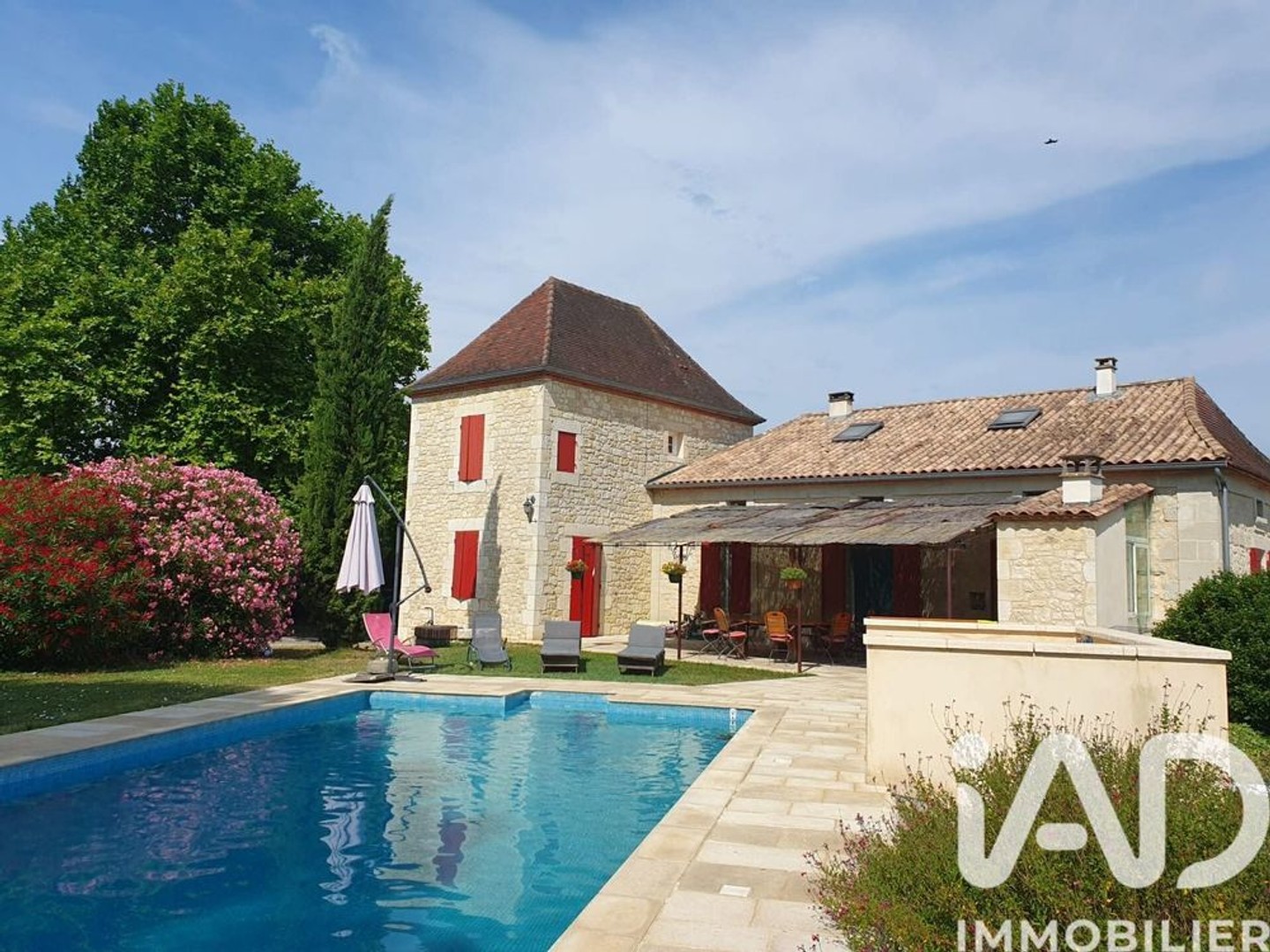 Maison 7 pièces 223 m²